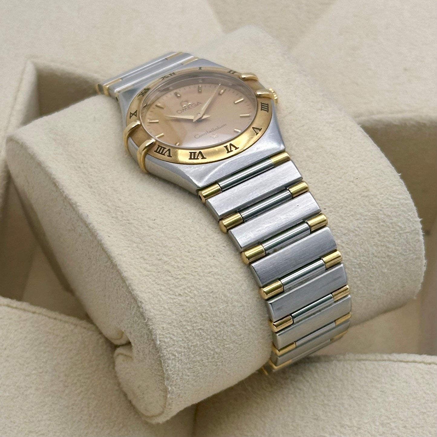Constellation Ladies Two Tone Ref
1372.10.00 2000
