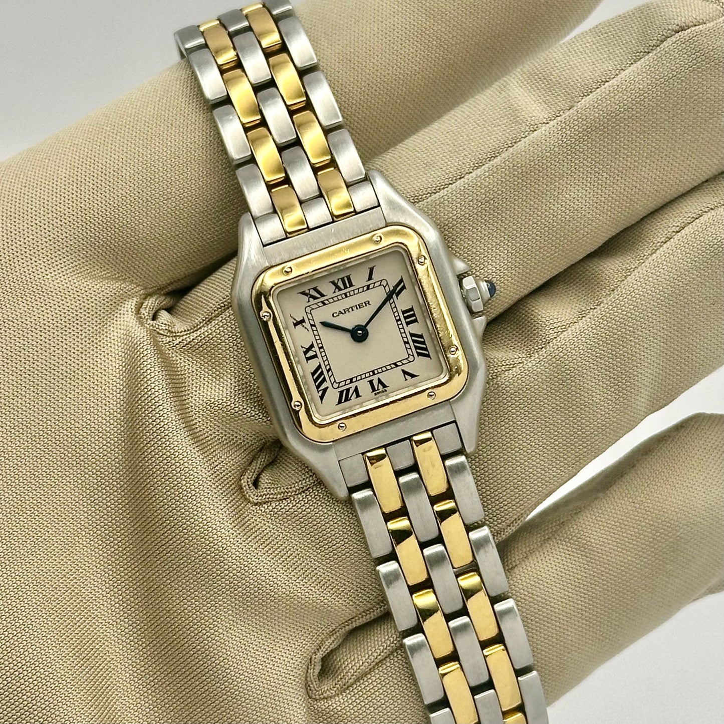 Panthère Two Row White Romans 18K Yellow Gold Ref 1120 2001