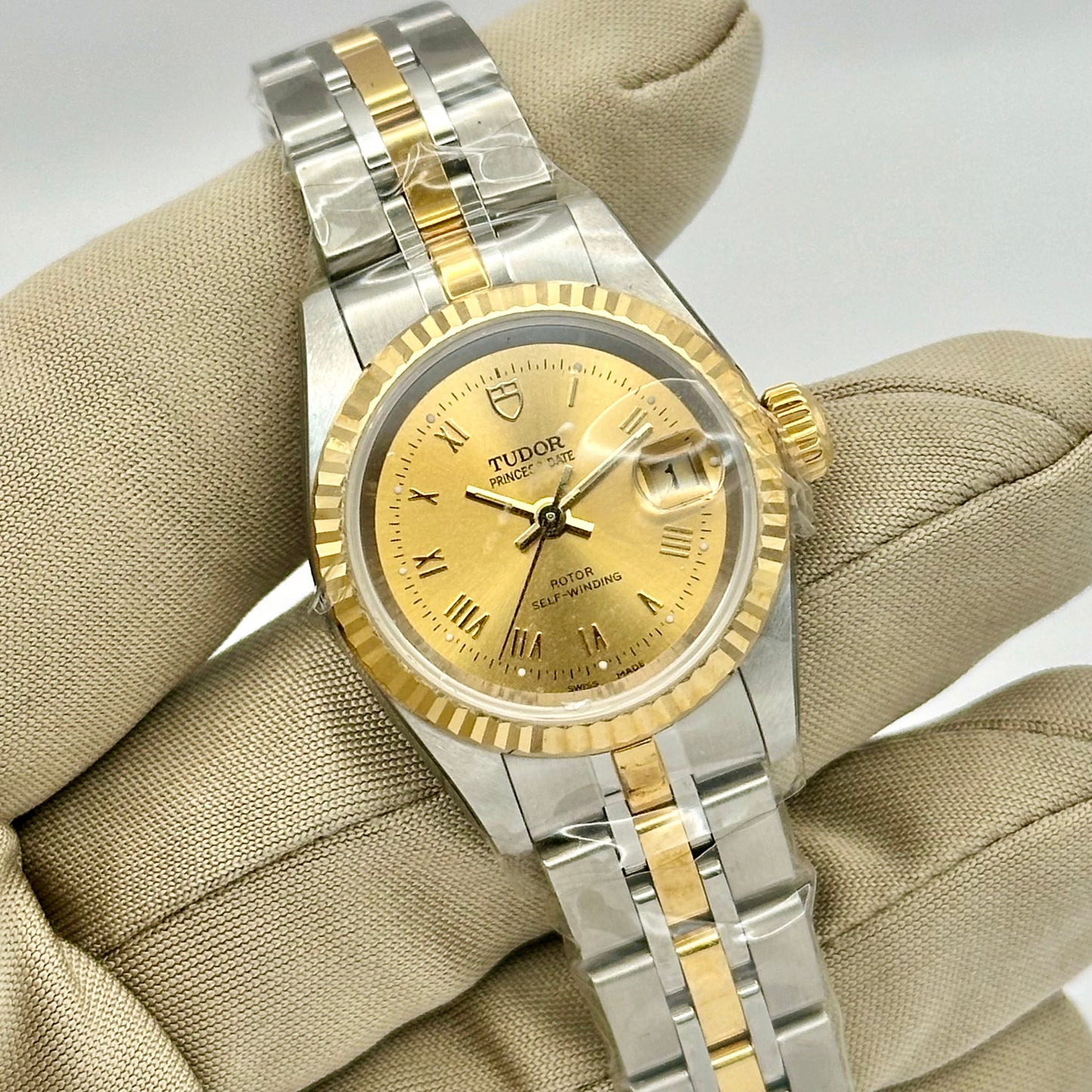 Tudor Princess Date 18K Yellow Gold Champagne Romans Ref 92413 2025