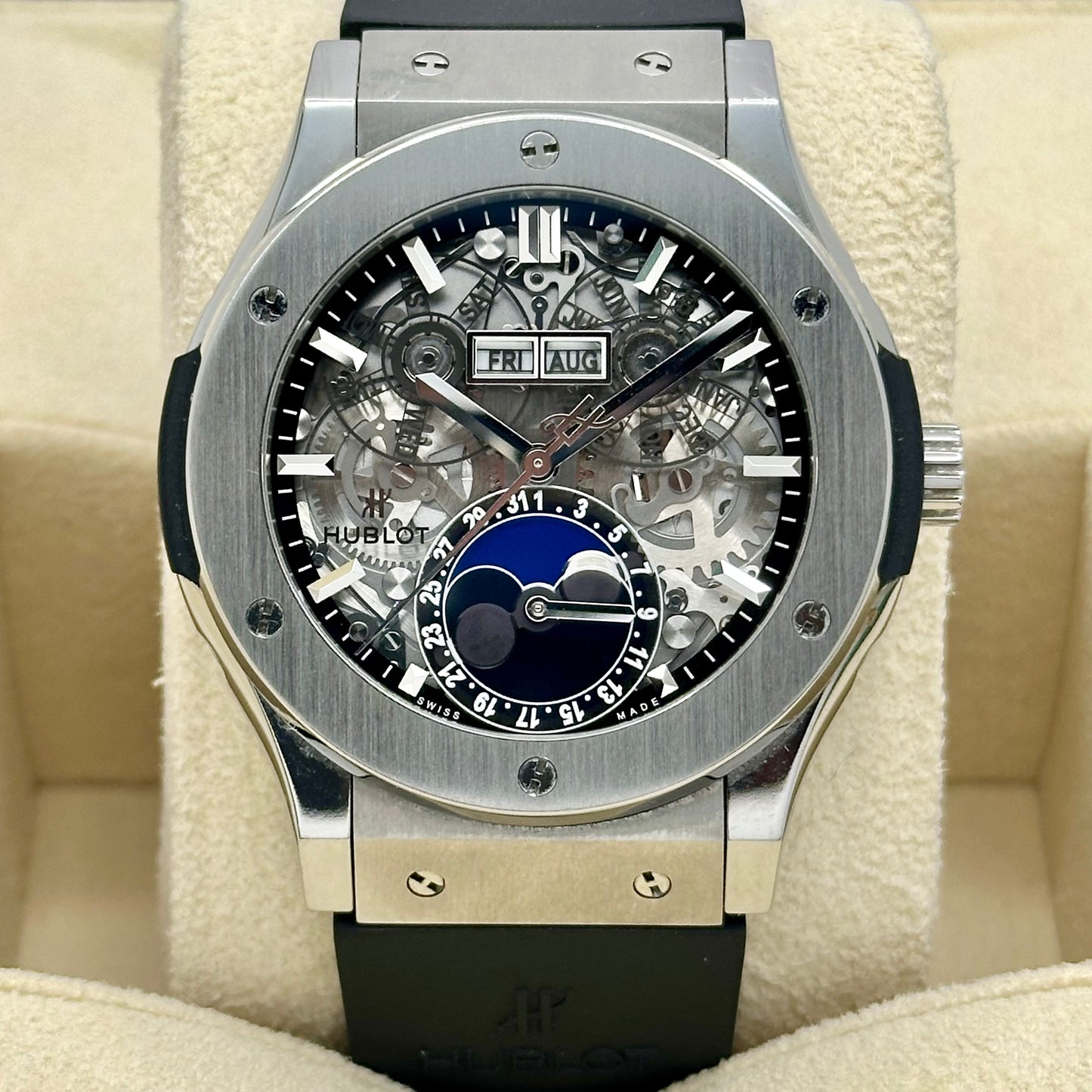 Classic Fusion Aerofusion Moonphase Titanium Ref 517.NX.0170.LR 2018