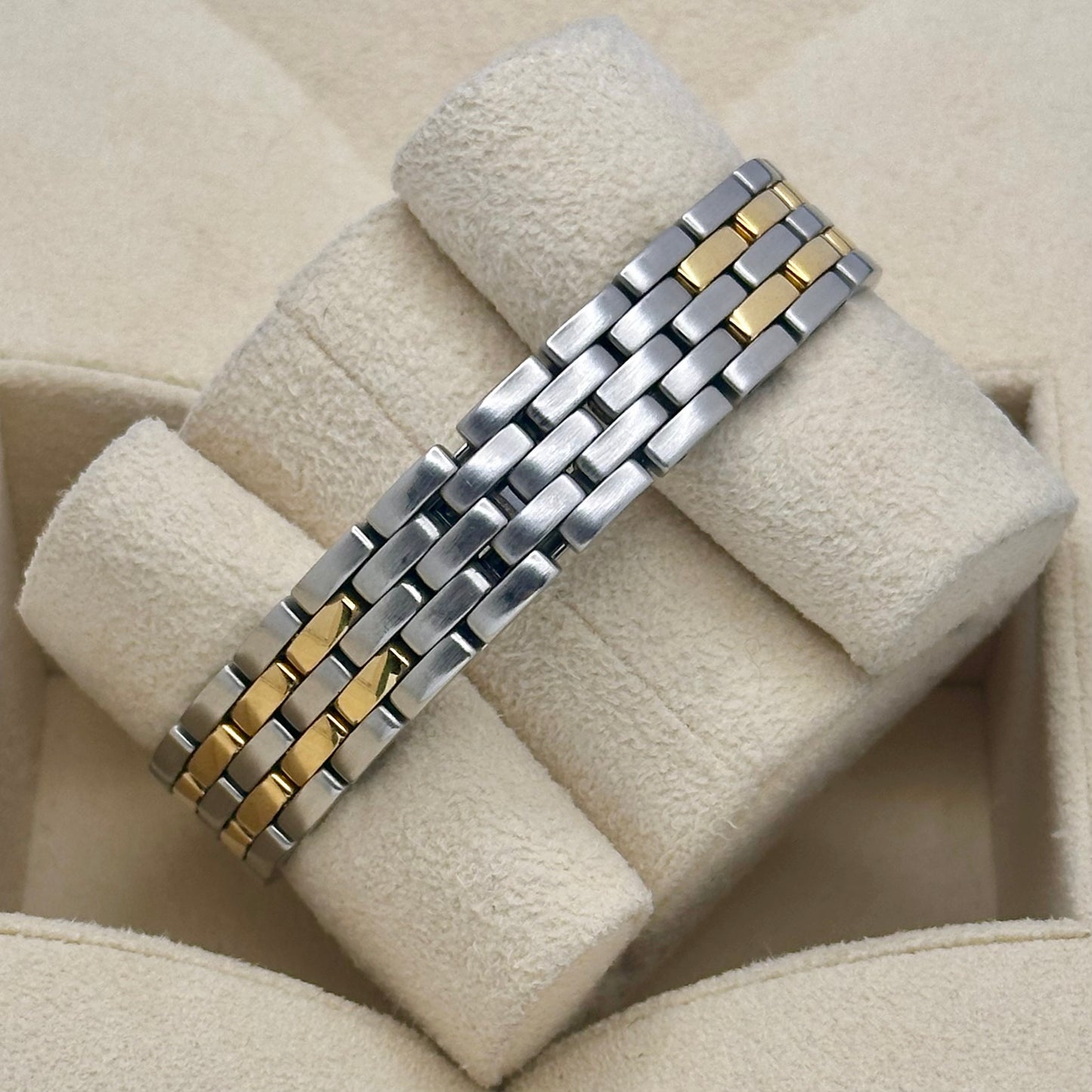 Panthère Two Row White Romans 18K Yellow Gold Ref 1120 2001