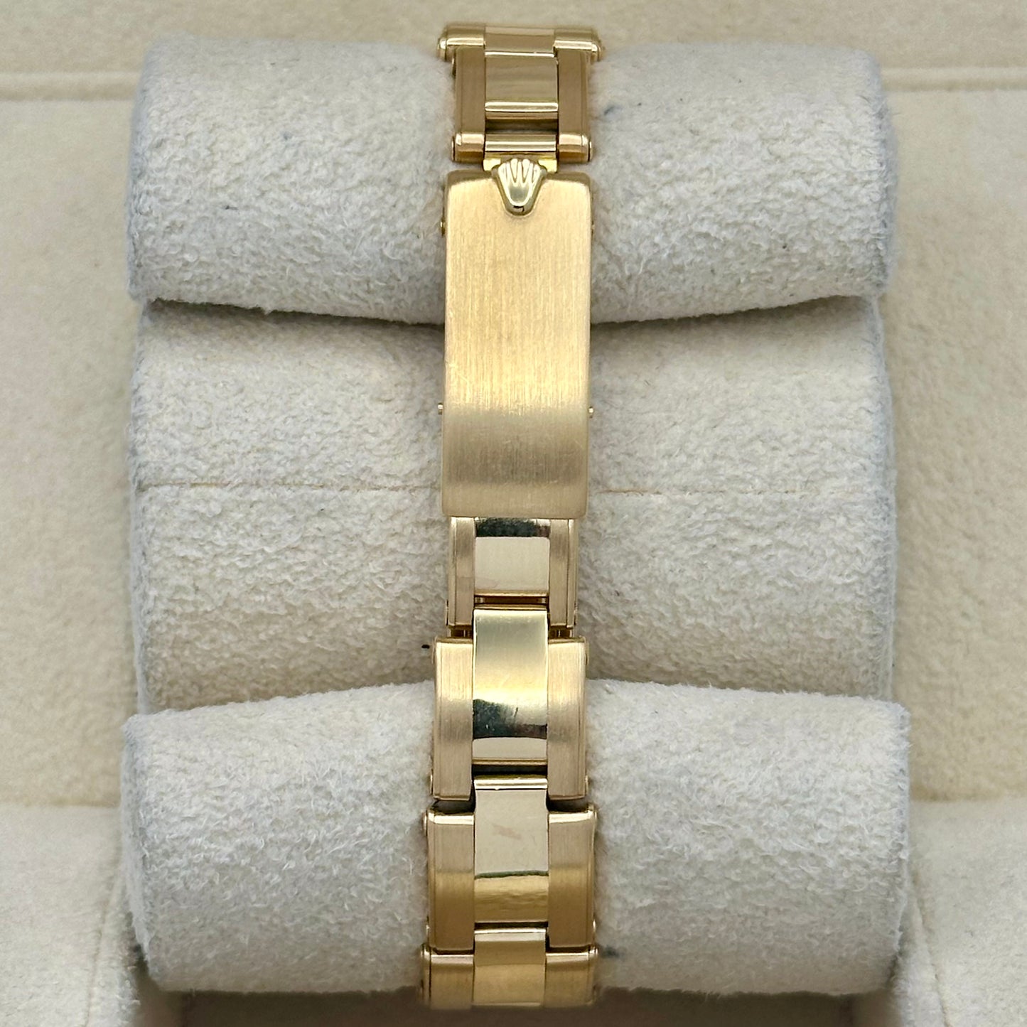 Oyster Perpetual Sunburst Silver 18K Yellow Gold Ref 67188 2023 RSC