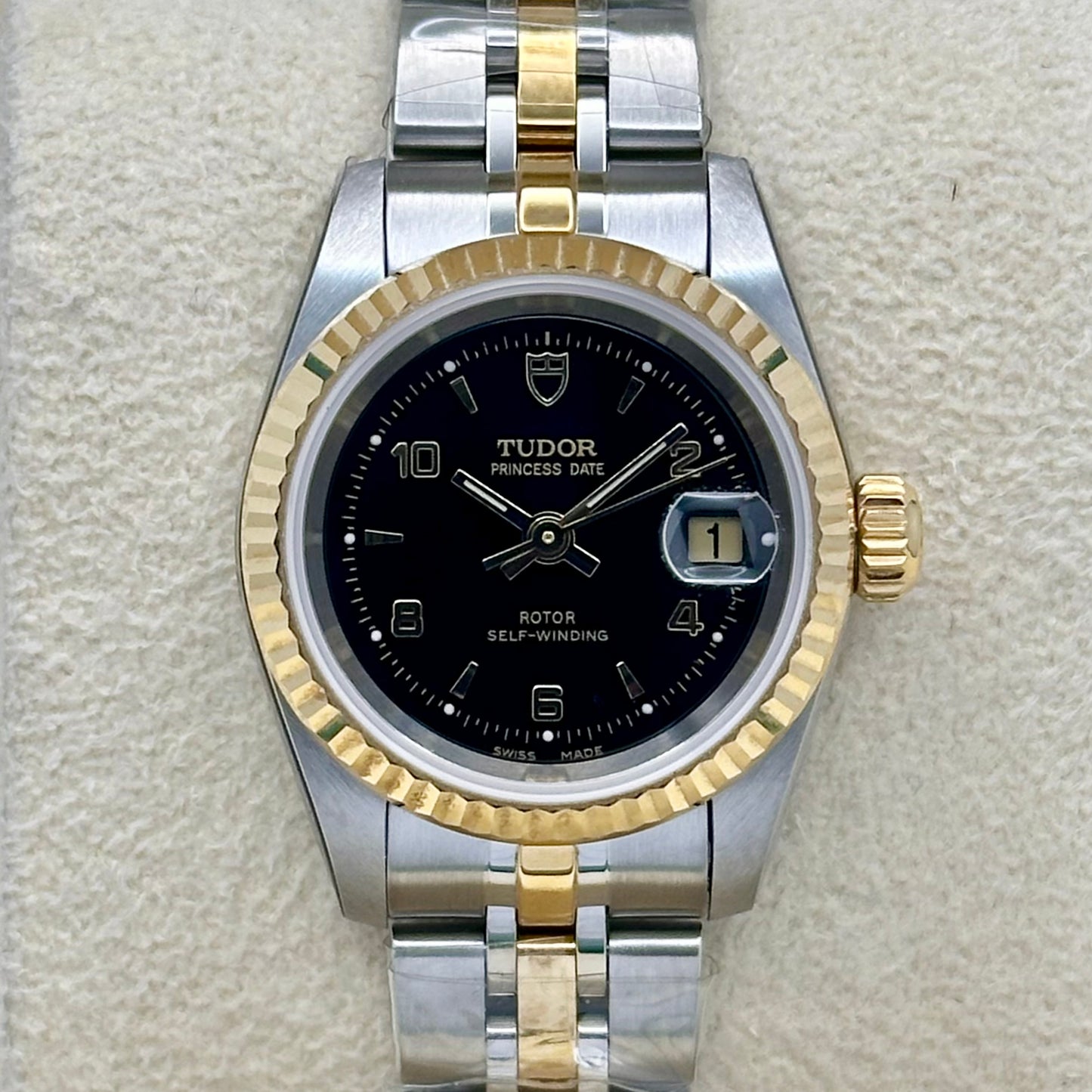 Princess Date 18K Yellow Gold Black Arabic Ref 92413 2025
