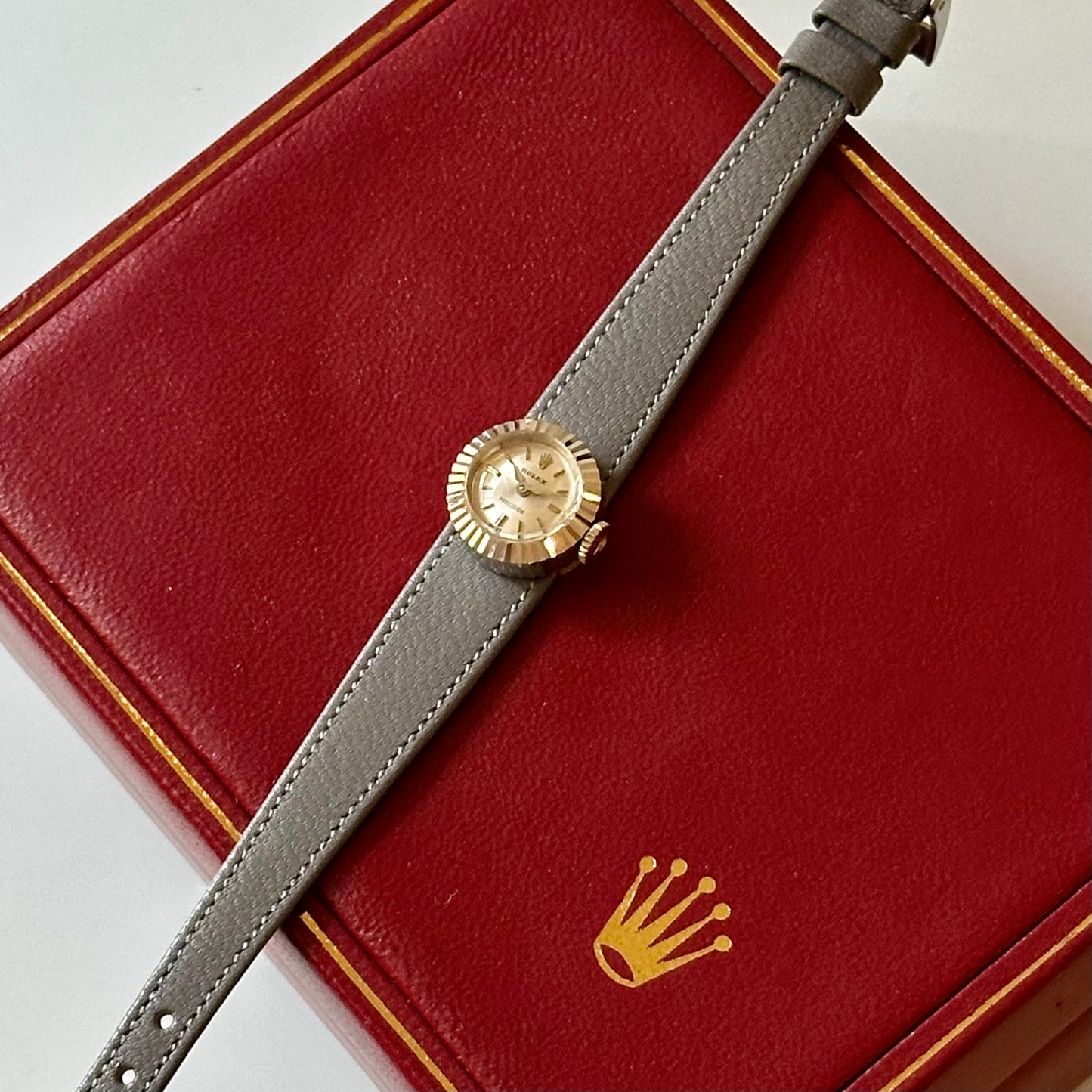 Precision 18K White Gold Fluted Bezel Ref 8788 1970