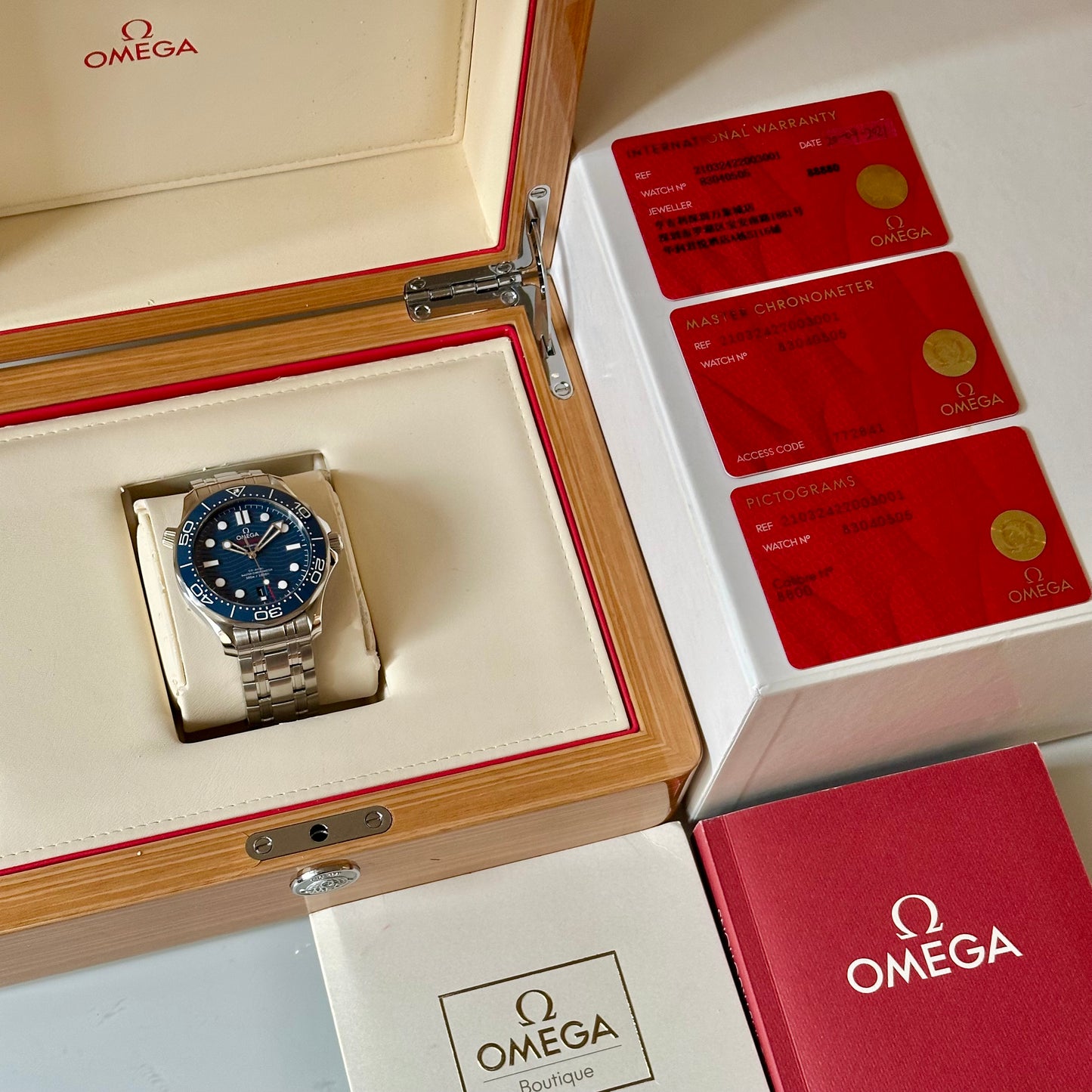 Seamaster 300 Blue Ceramic Ref 210.30.42.20.03.001 2021