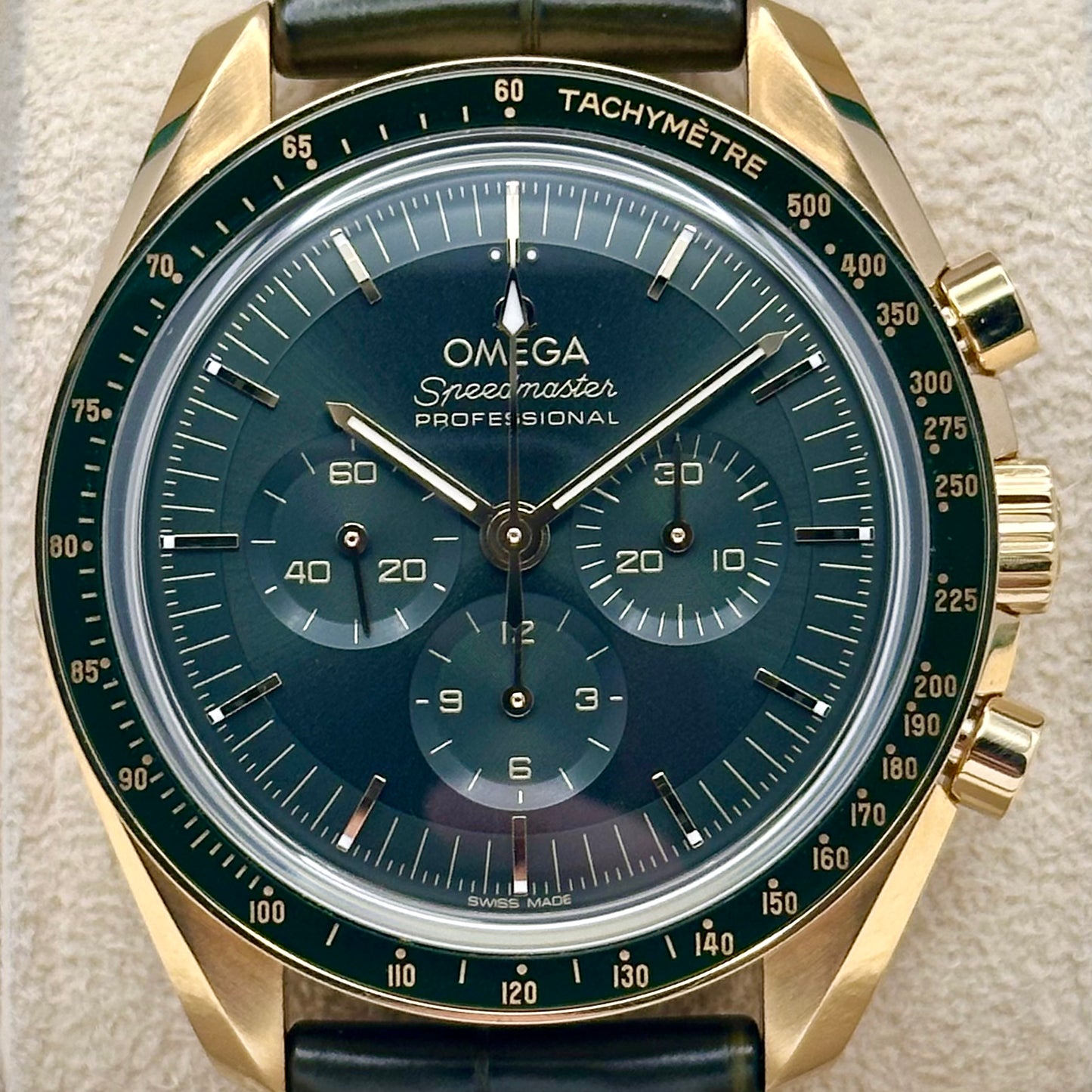Speedmaster Moonwatch Professional Moonshine 18K Yellow Gold Green Ref
310.63.42.50.10.001 2023
