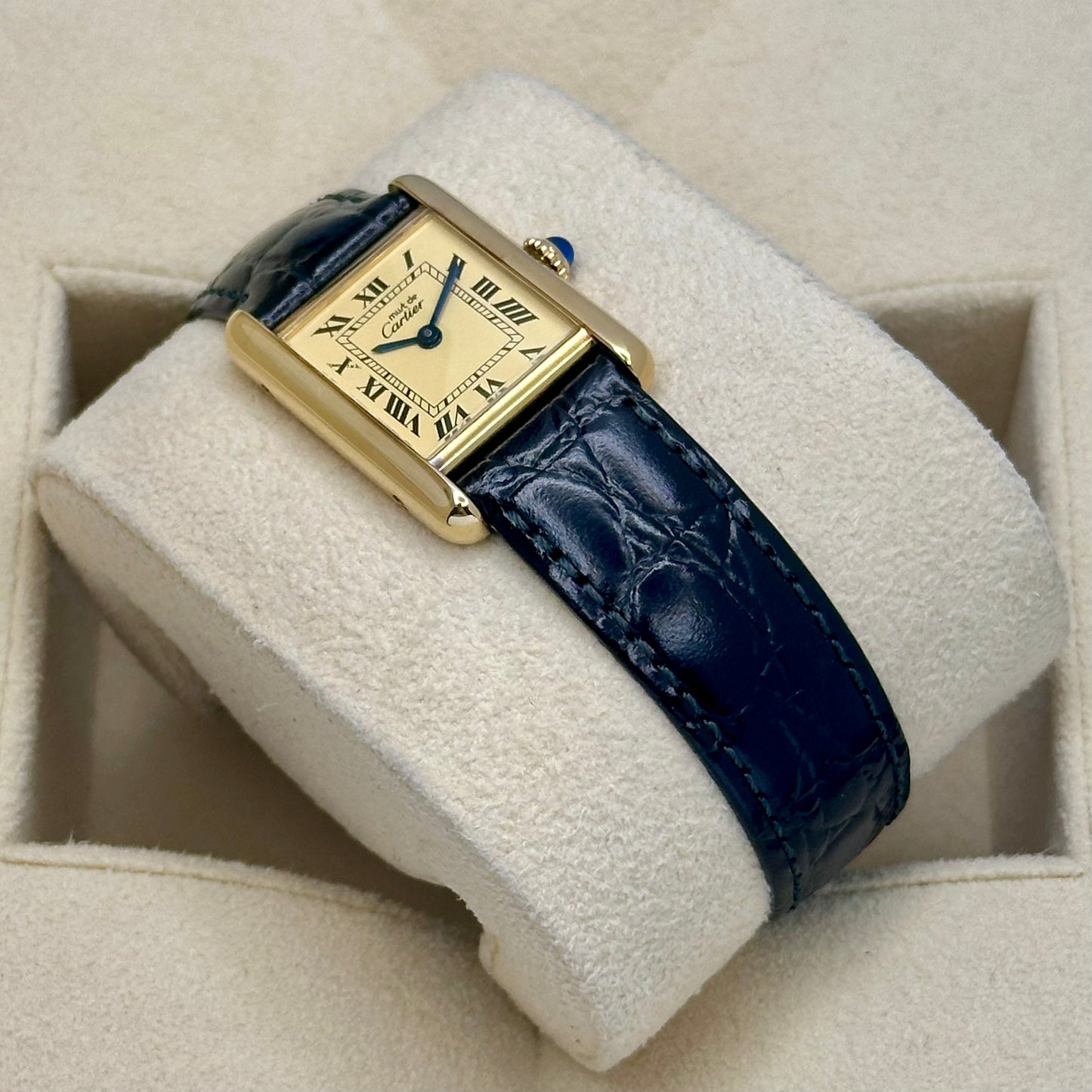 Tank Must Small Ivory Romans Manual Winding 1980