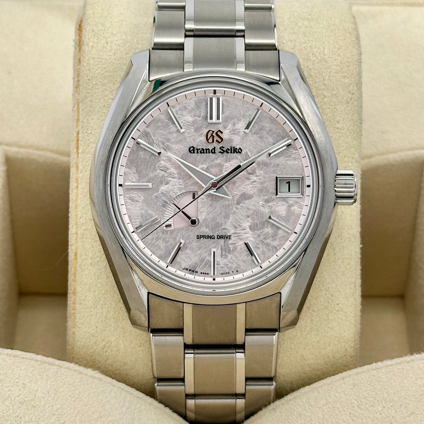 Heritage Spring Drive Shunbun Cherry Blossom Ref SBGA413G 2023
