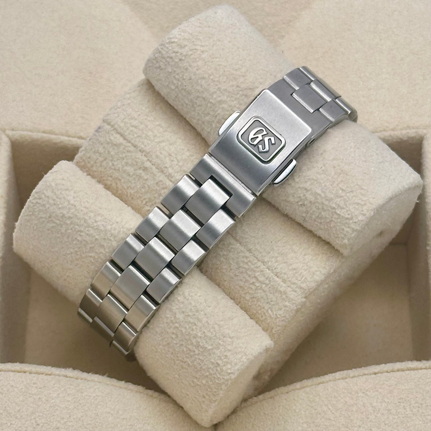 Heritage Ladies Snowflake Ref STGF359 2023