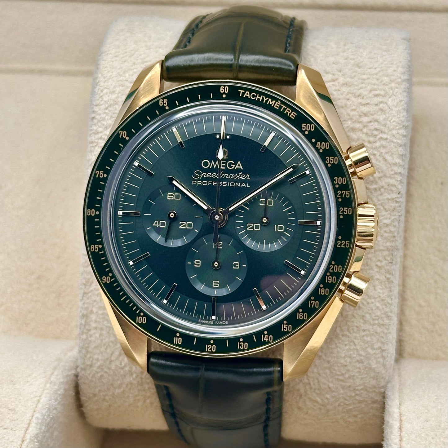 Speedmaster Moonwatch Professional Moonshine 18K Yellow Gold Green Ref
310.63.42.50.10.001 2023