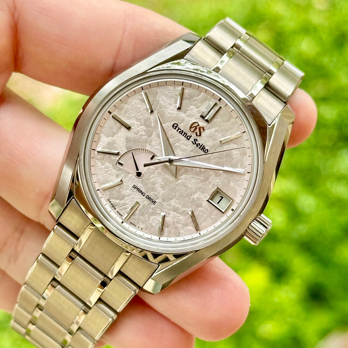 Heritage Spring Drive Shunbun Cherry Blossom Ref SBGA413G 2023