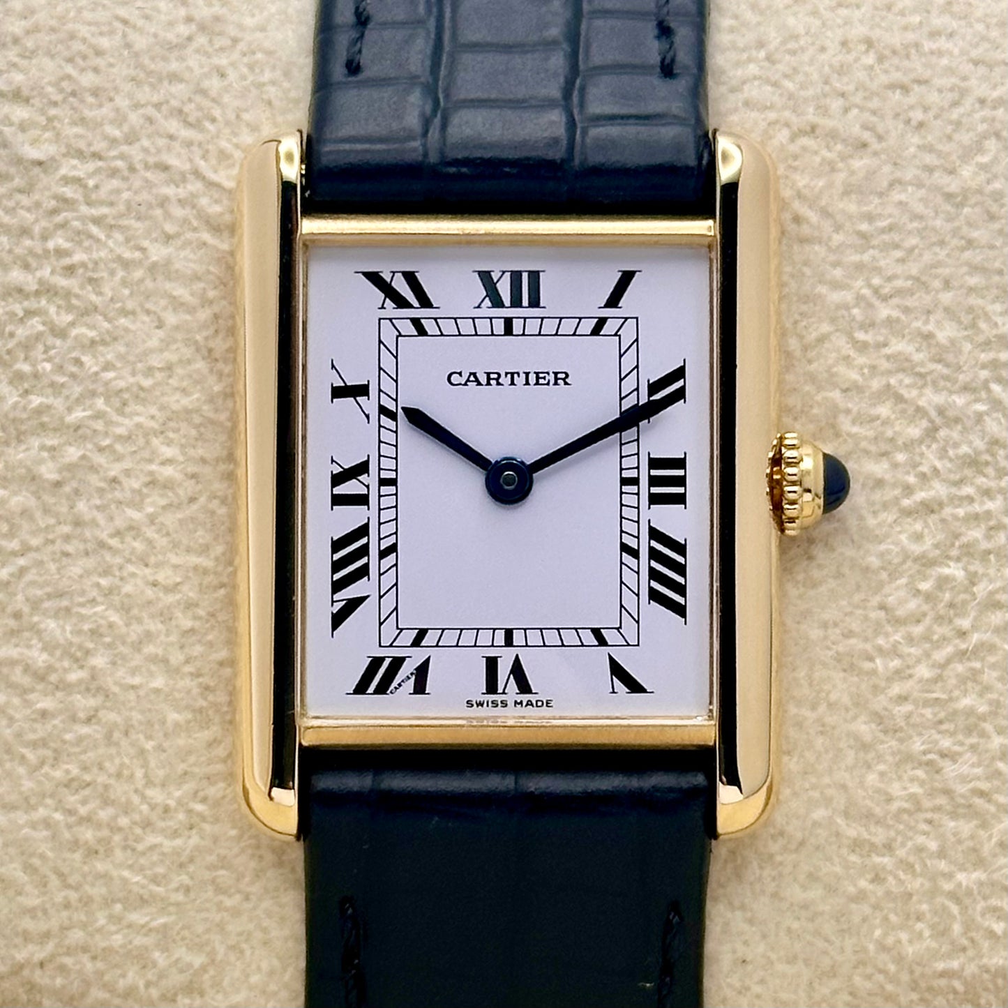 Tank Louis Cartier 18K Yellow Gold White Romans Ref 81052