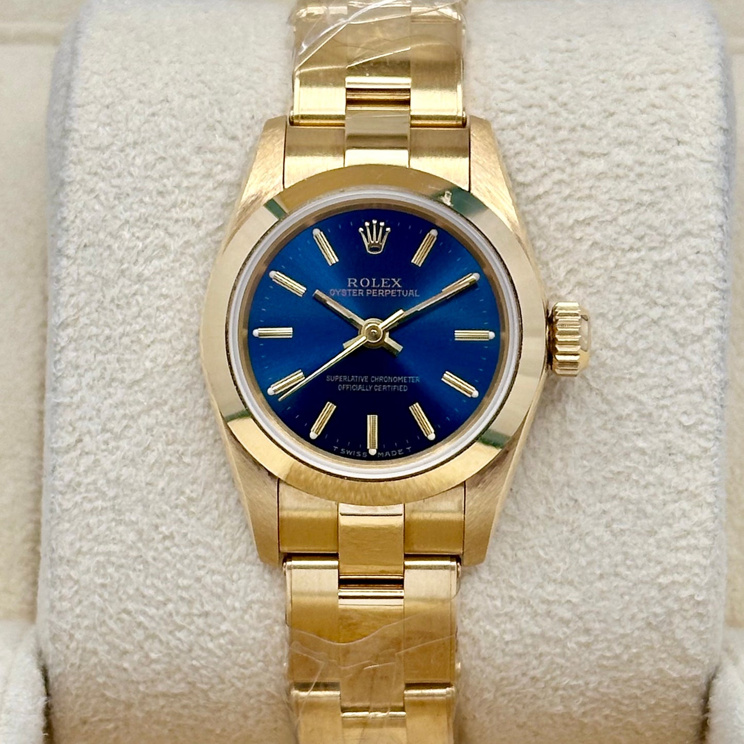 Oyster Perpetual 26 Sunburst Blue 18K Yellow Gold Ref 67188 1995