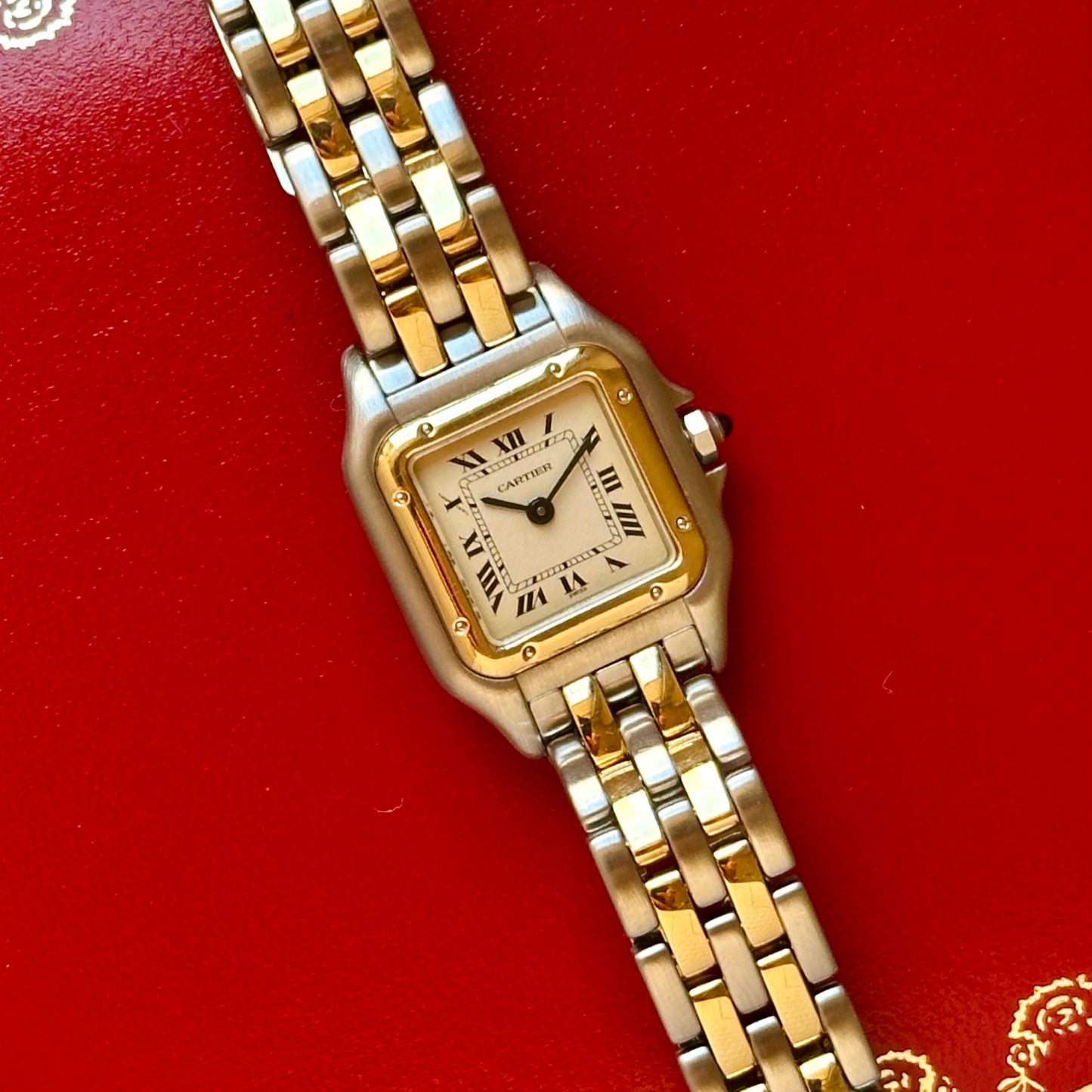 (ON HOLD) Panthére Small Two Row 18K Yellow Gold White Romans Ref 1057917 1990