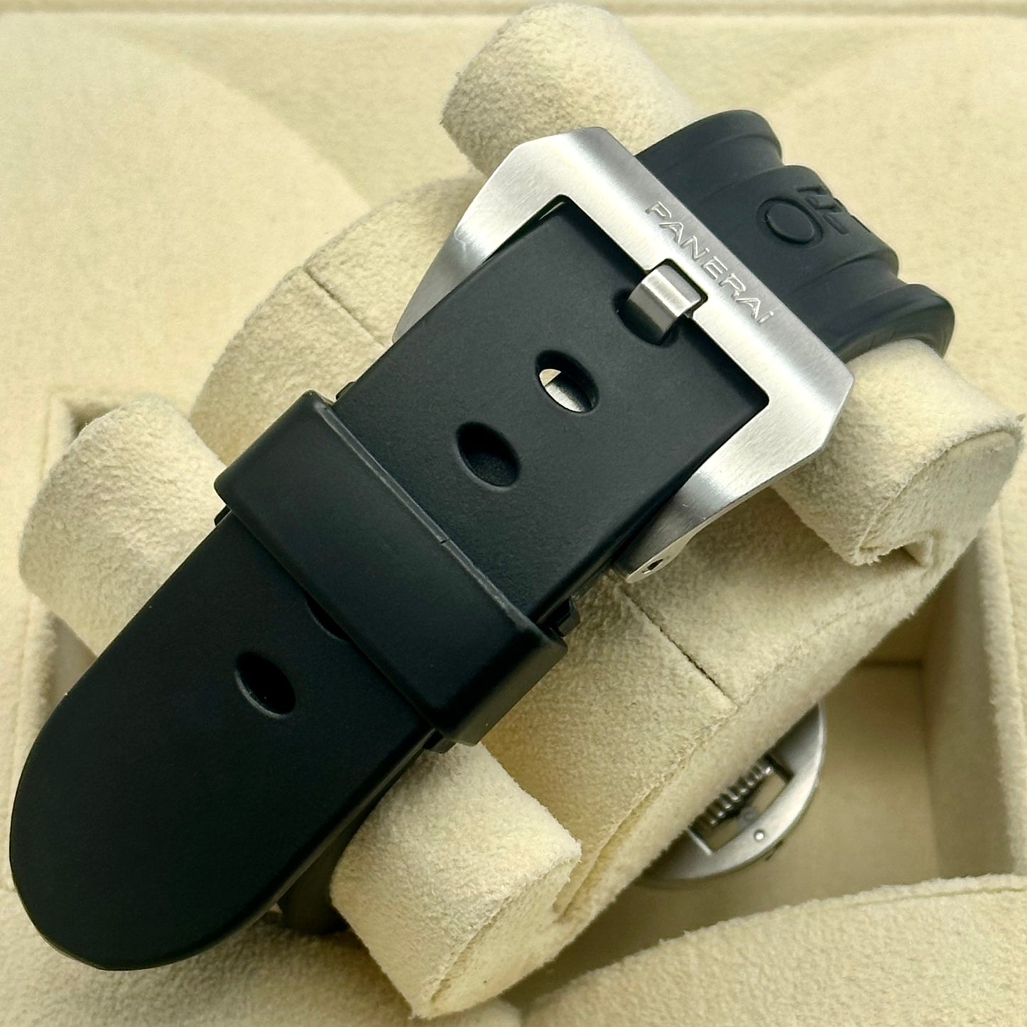 Luminor 1950 3 Days GMT Ref PAM320 2014