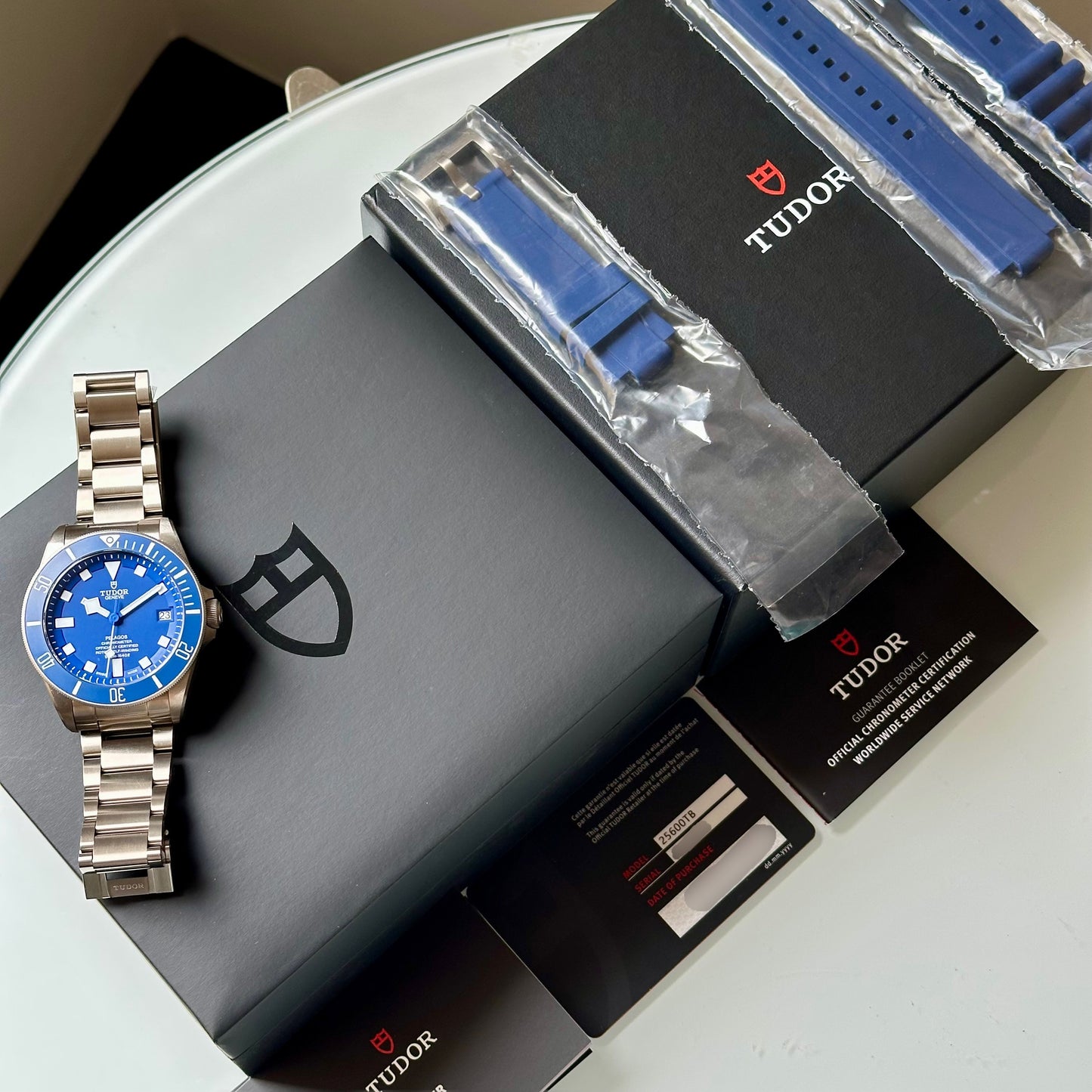 Pelagos Blue Titanium Ref M25600TB 2025