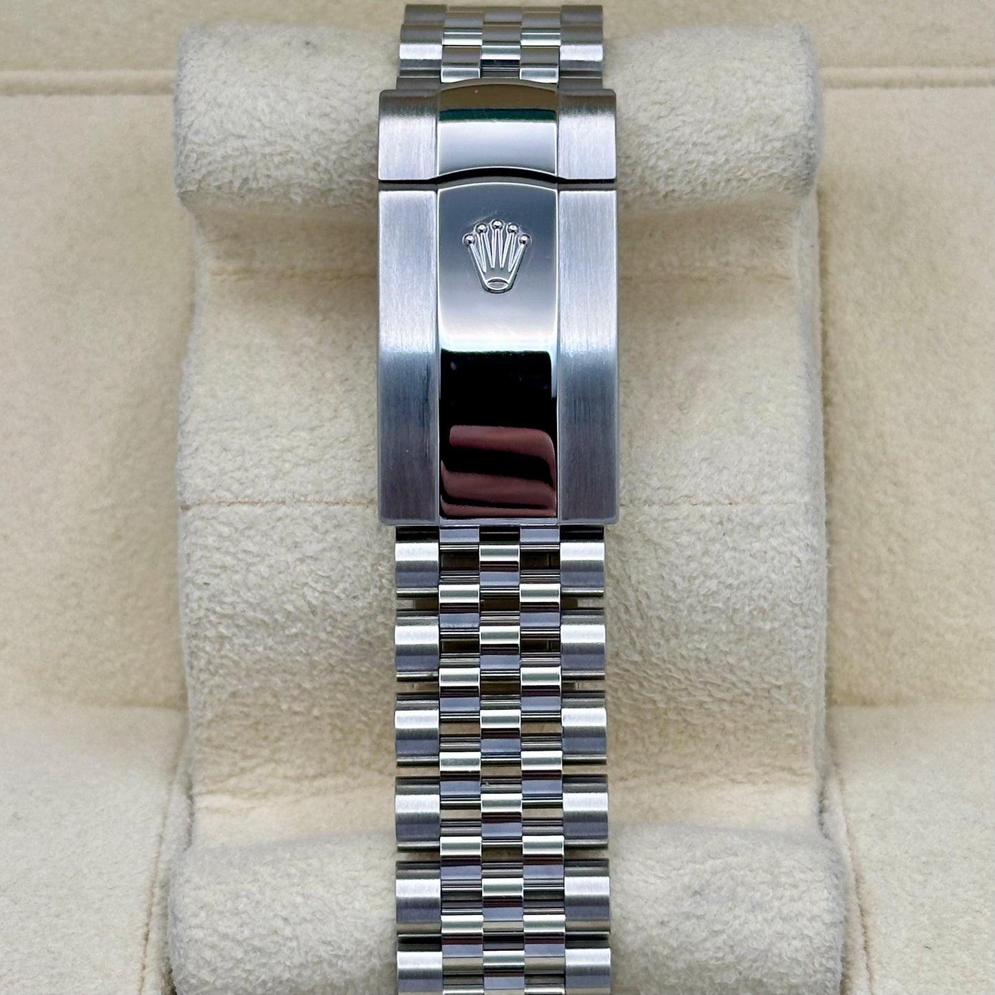 Datejust 36 Jubilee Sunburst Silver Ref 126200 2021