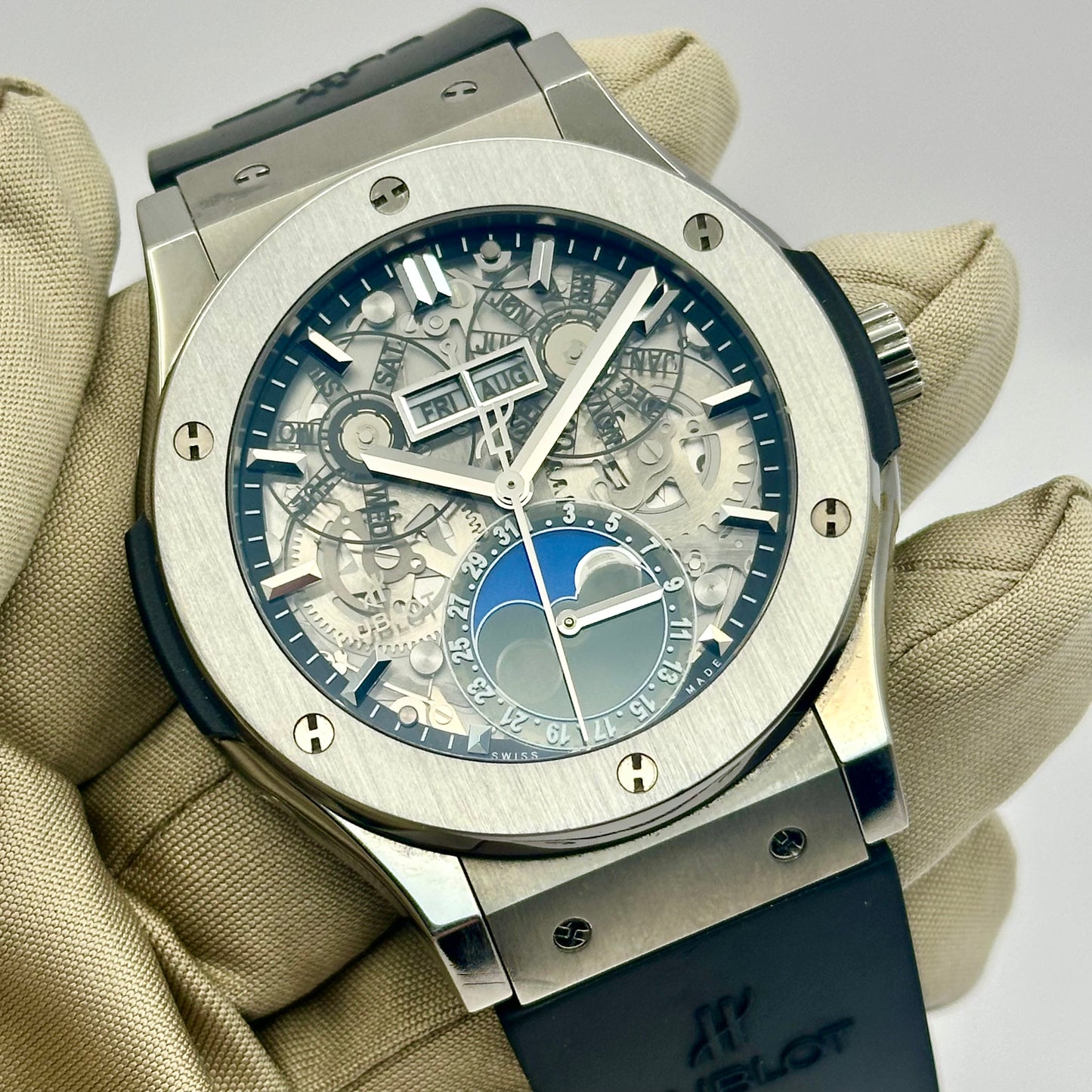 Classic Fusion Aerofusion Moonphase Titanium Ref 517.NX.0170.LR 2018