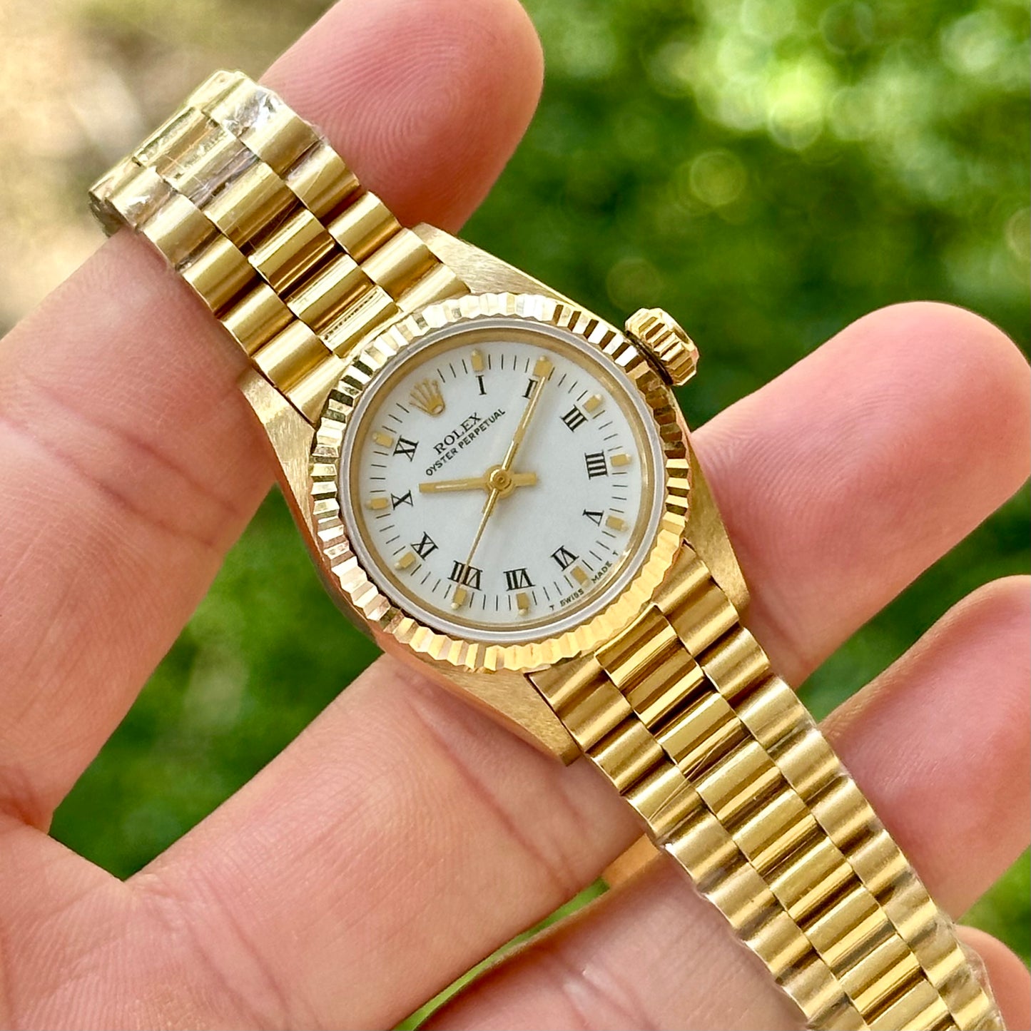 Oyster Perpetual 26 White Buckley 18K Yellow Gold Presidential Ref 67198 1985