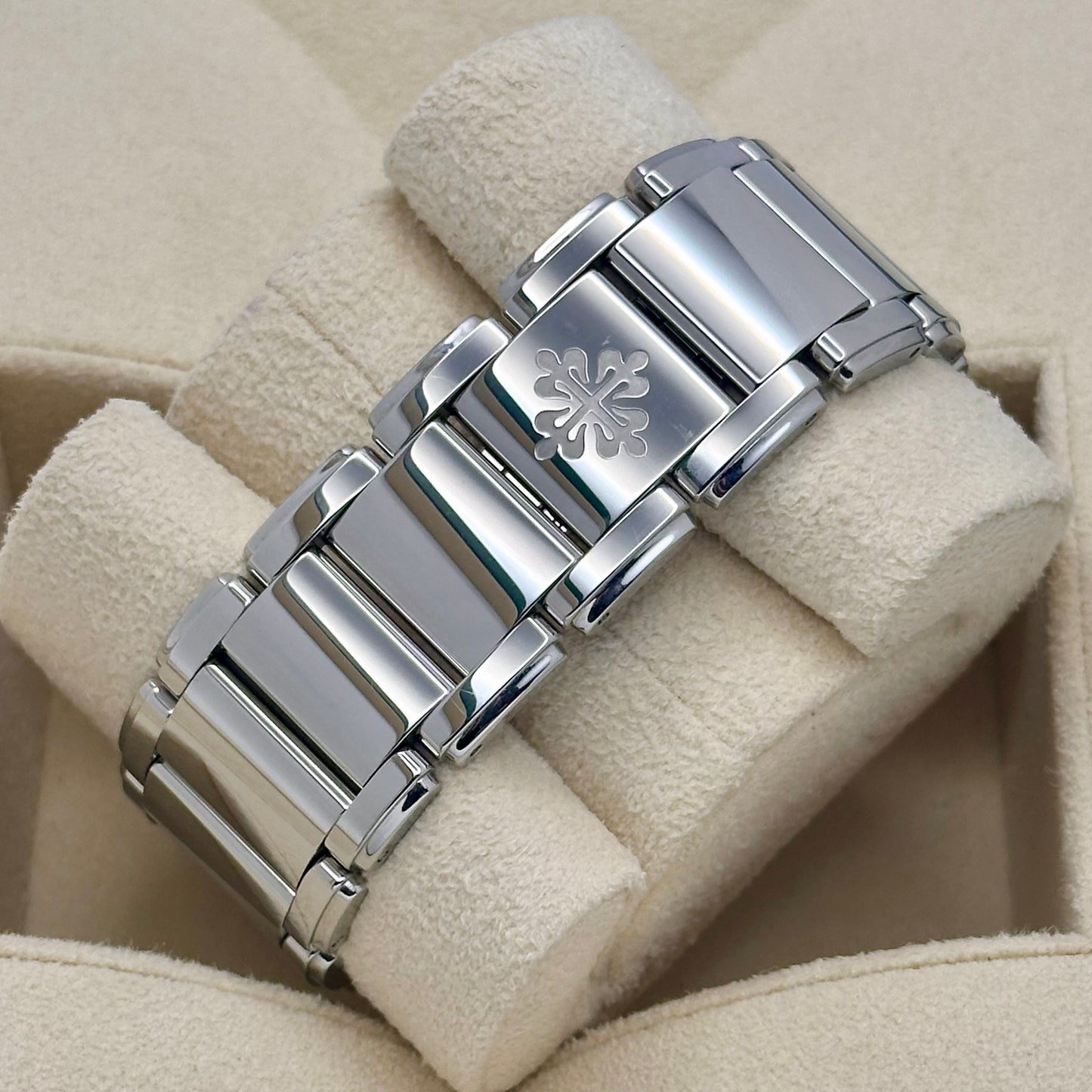 Twenty~4 Grey Diamond Bezel Ref 4910 2016