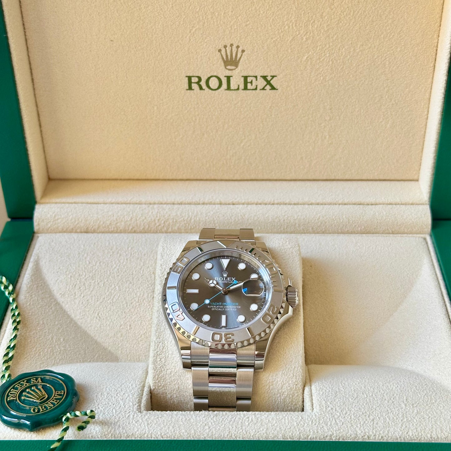 Yacht-Master 40 Platinum Rhodium Dial Ref 126622 2022