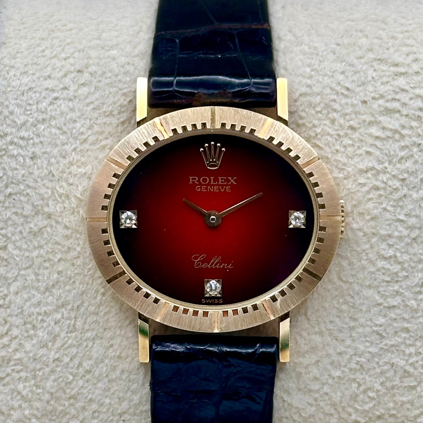 Cellini 18K Yellow Gold Red Vignette Diamond Ref 4081 1991