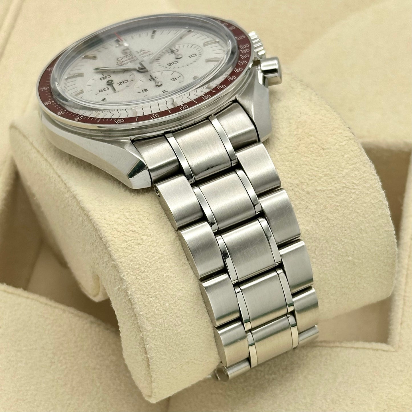 Speedmaster Professional Tokyo 2020 Olympics Rising Sun Ref 522.30.42.30.06.001 2020