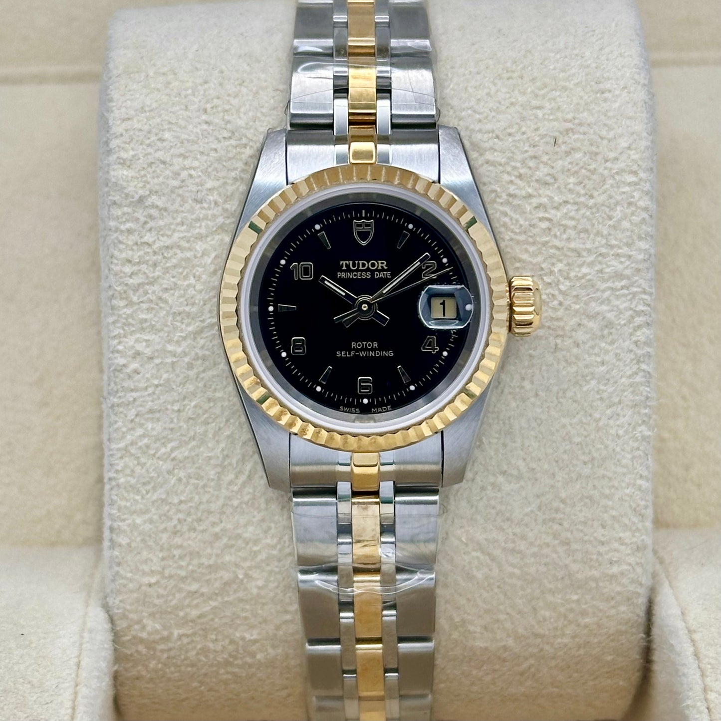 Princess Date 18K Yellow Gold Black Arabic Ref 92413 2025