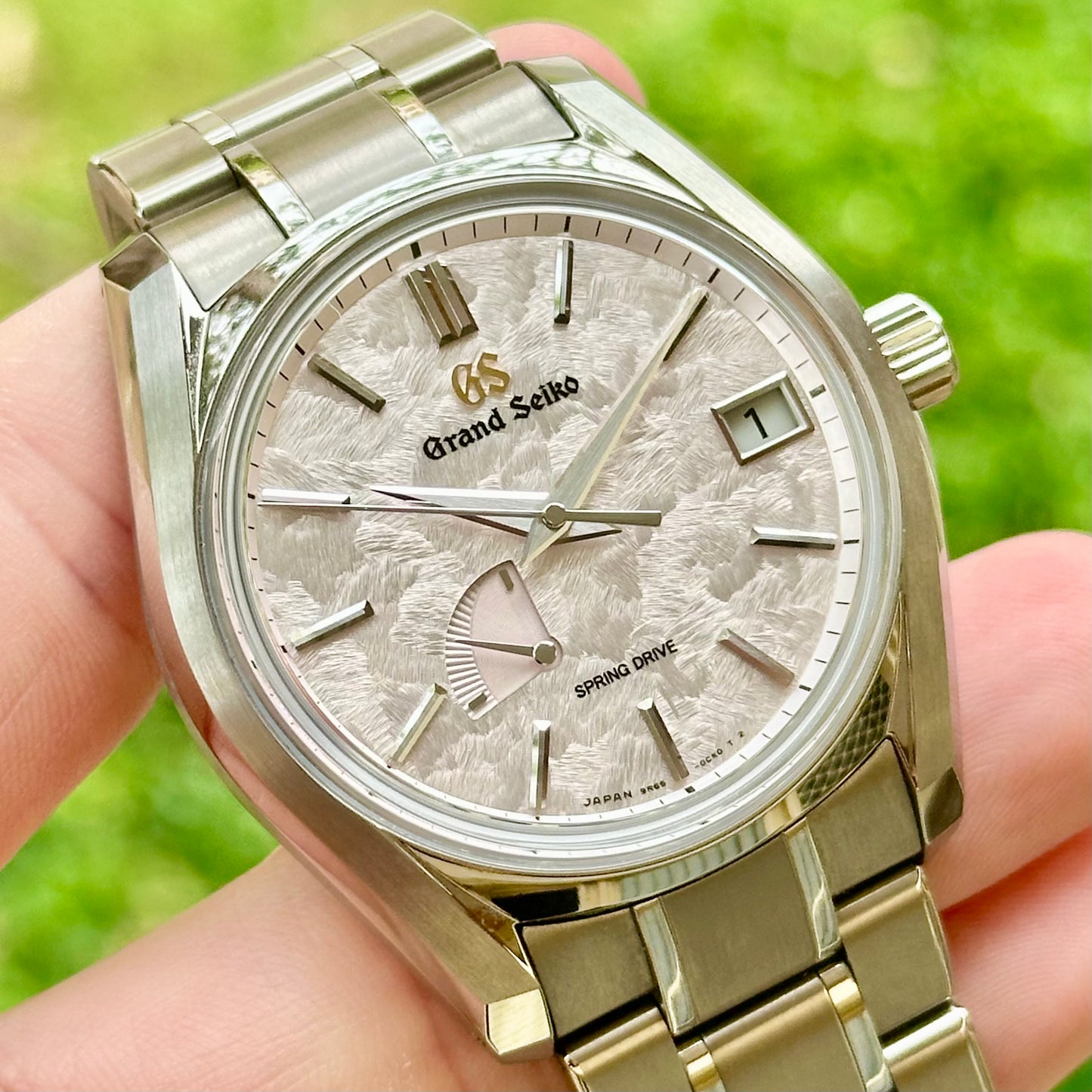 Heritage Spring Drive Shunbun Cherry Blossom Ref SBGA413G 2023
