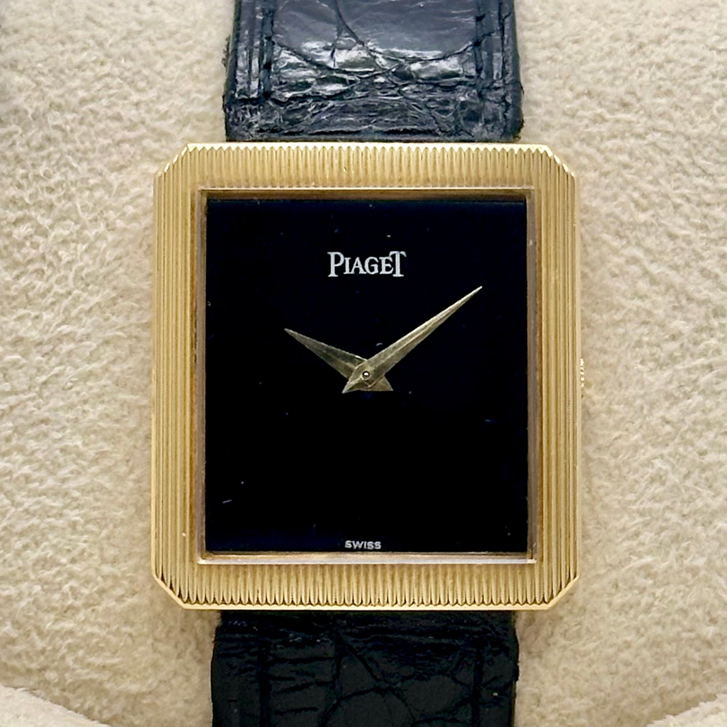 Protocole Black 18K Yellow Gold Ref 9154
