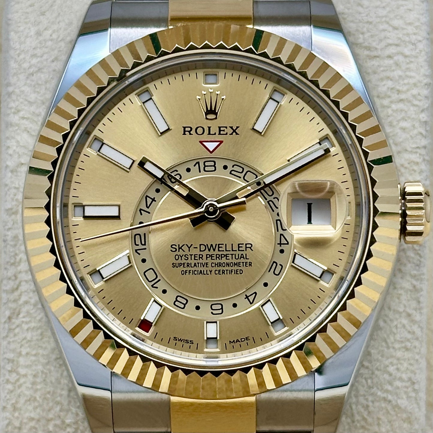 Sky-Dweller Champagne 18K Yellow Gold Two Tone Ref 326933 2021