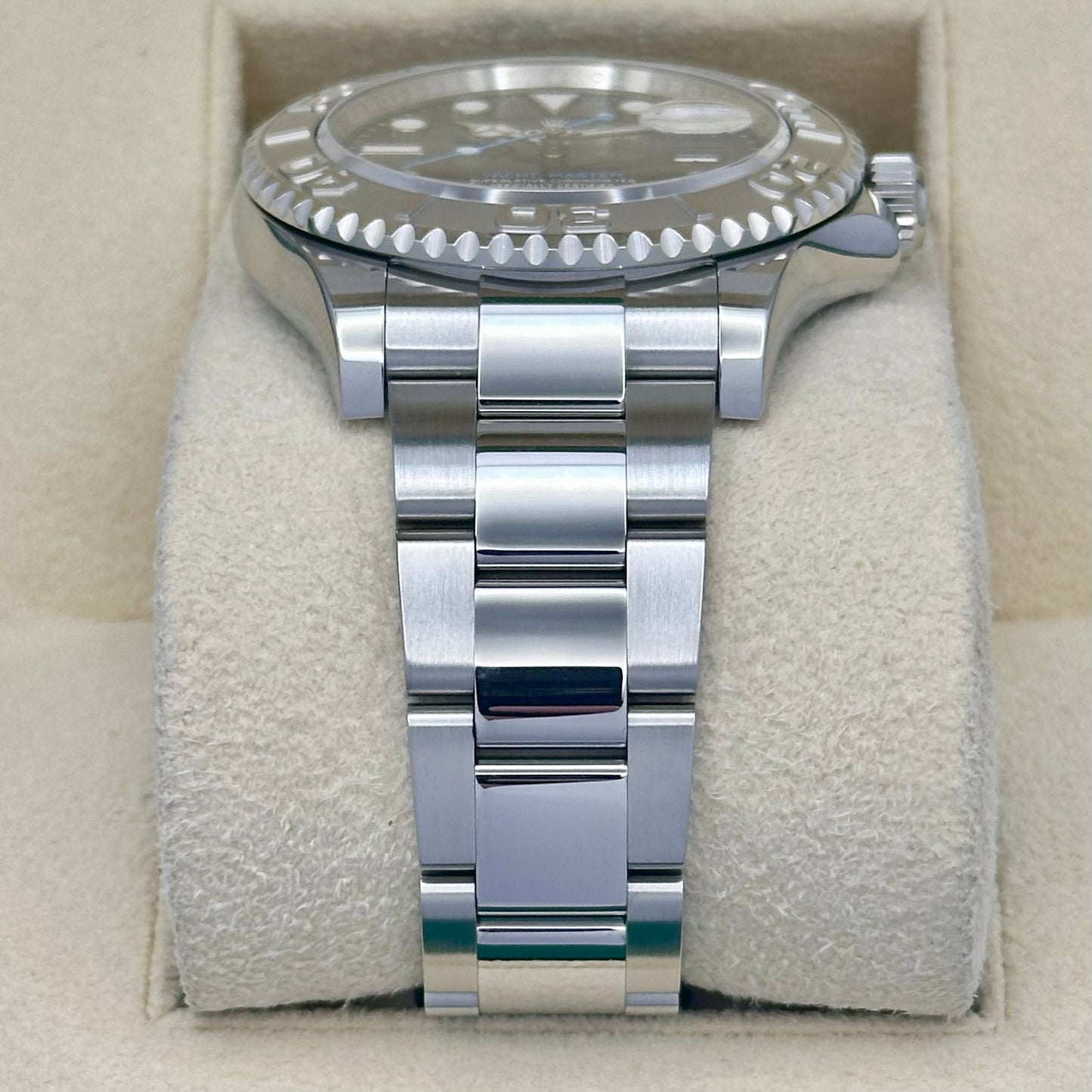 Yacht-Master 40 Platinum Rhodium Dial Ref 126622 2022