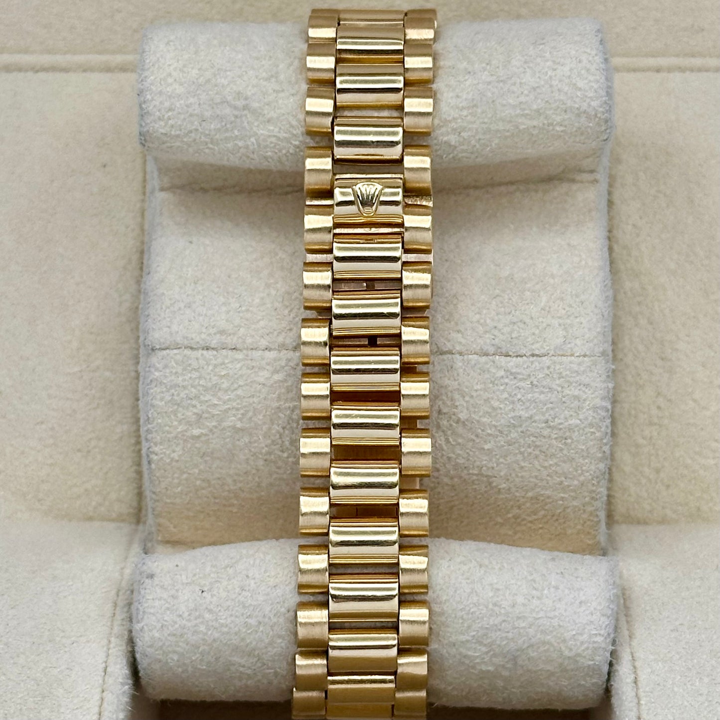 Datejust 31 White Romans 18K Yellow Gold Presidential Ref 6824 1979