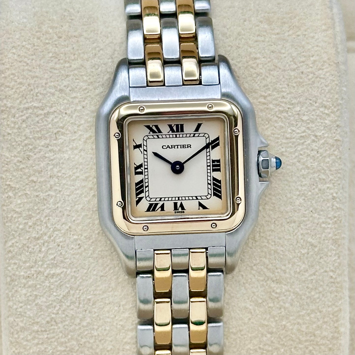 Panthére Small Two Row 18K Yellow Gold White Romans Ref 166921