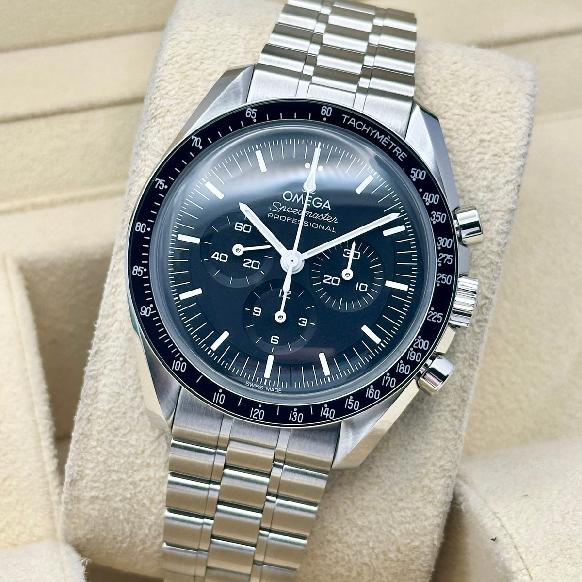 Speedmaster Professional Moonwatch Hesalite Ref 310.30.42.50.01.001 2026