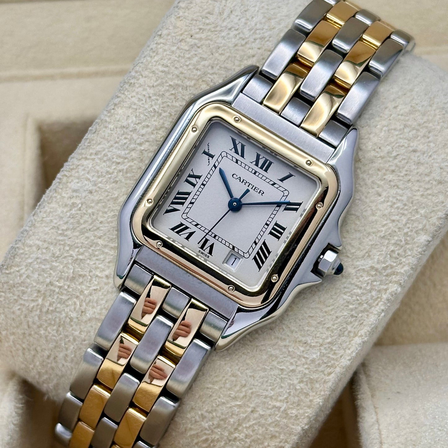 Panthére Medium Two Row 18K Yellow Gold White Romans Ref 1100