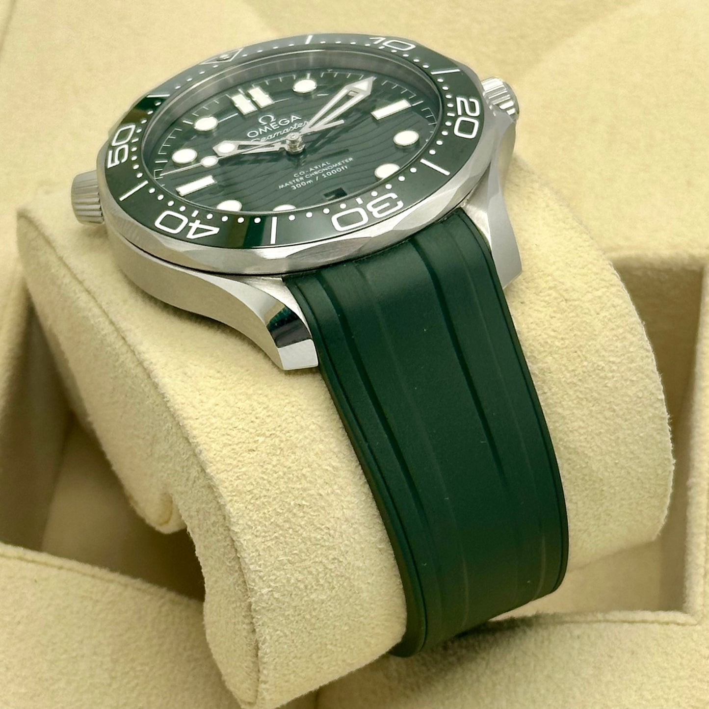 Seamaster 300 Green Ref 
210.32.42.20.10.001 2024