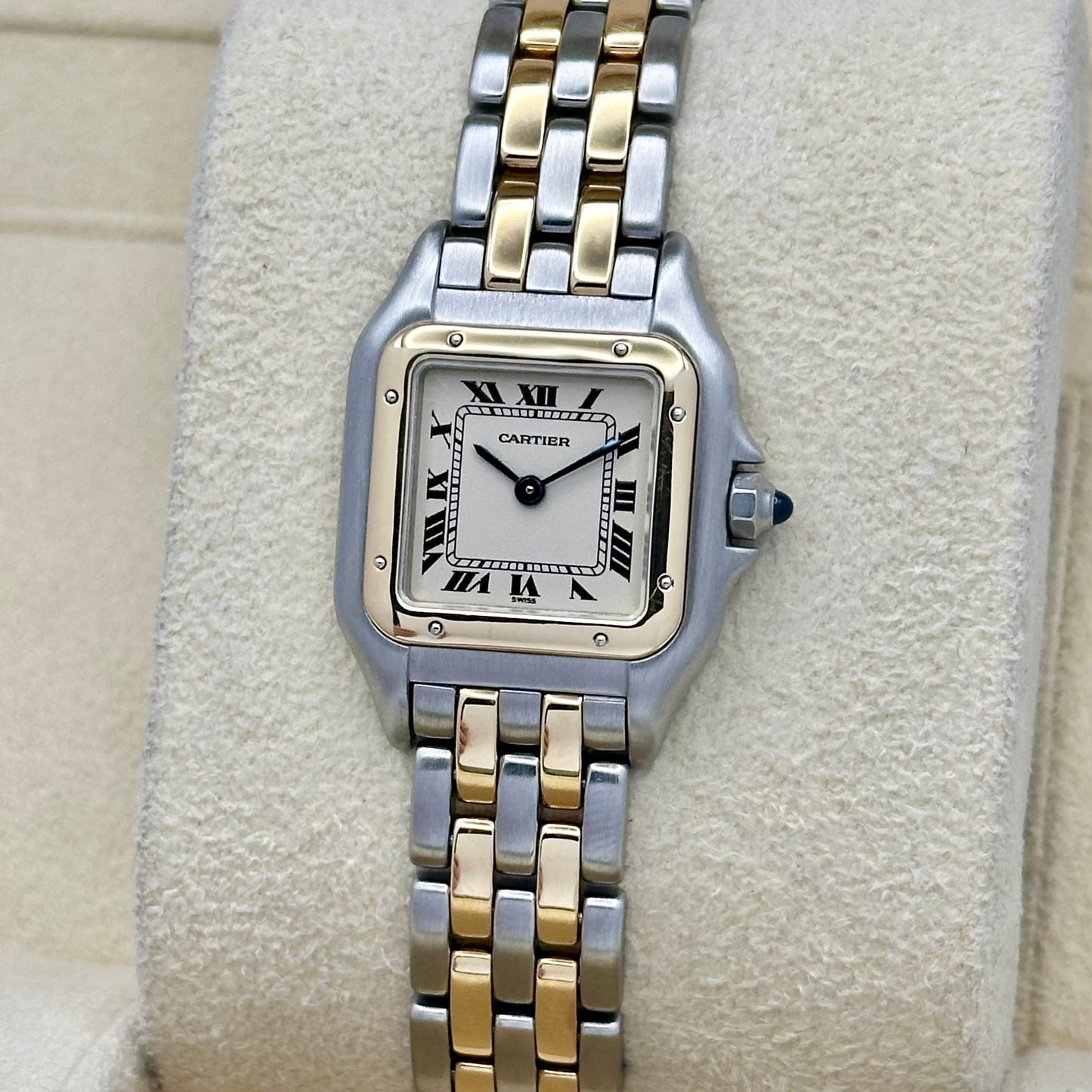 Panthére Small Two Row 18K Yellow Gold White Romans Ref 669210