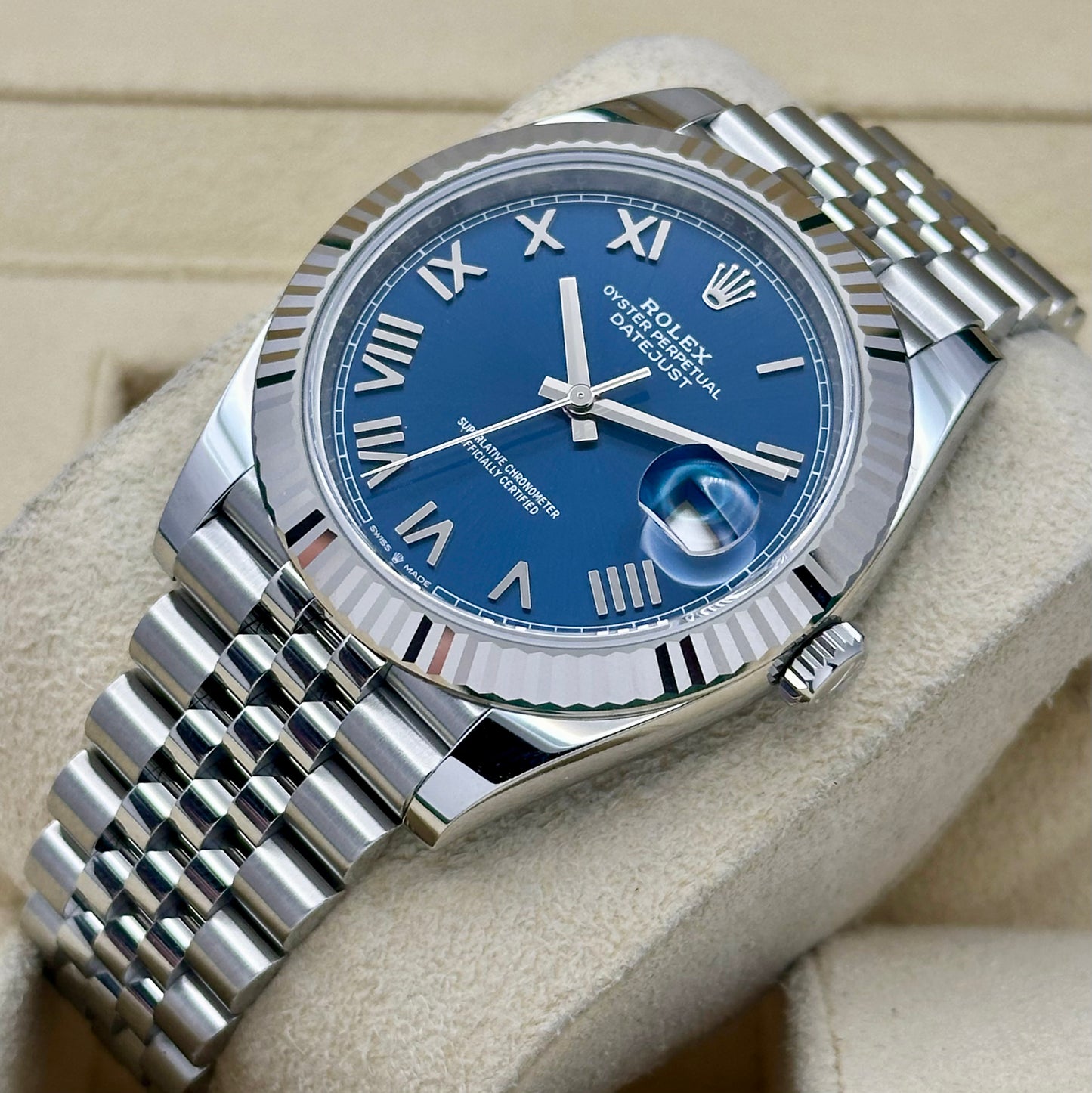 Datejust 41 Sunburst Blue Romans 18K White Gold Ref 126334 2026