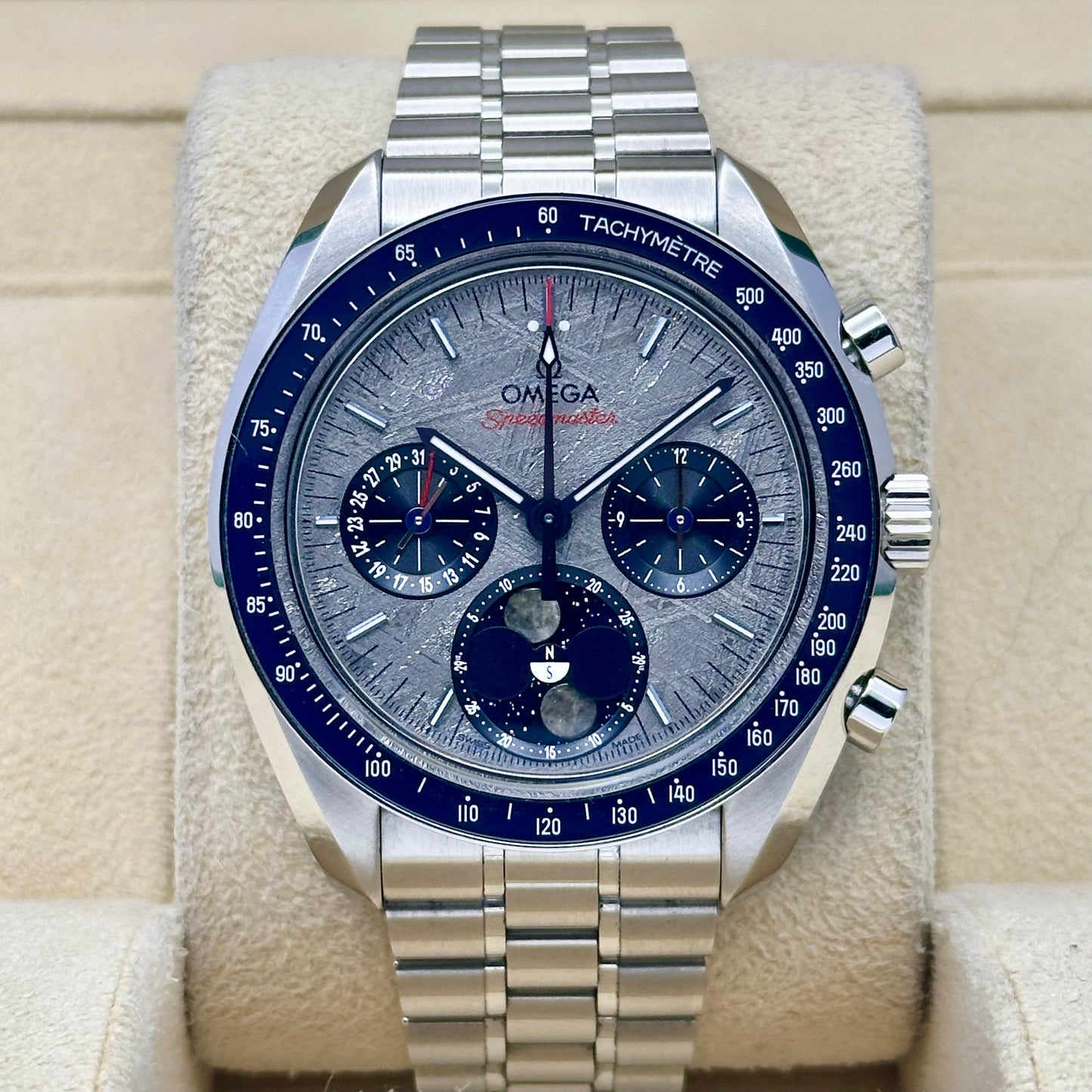 Speedmaster Moonphase Meteorite Ref 
304.30.43.52.06.001 2025