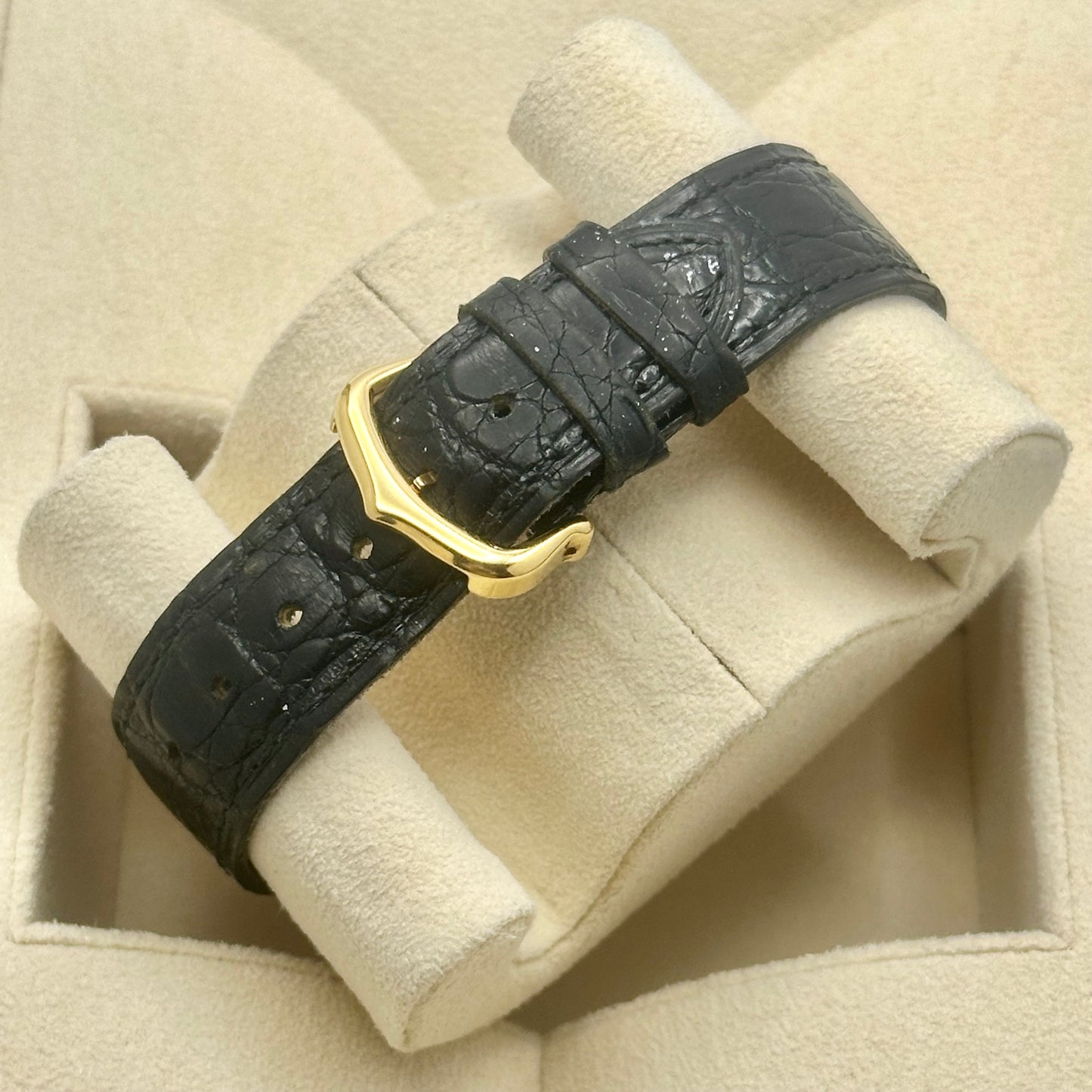 Tank Louis Cartier Paris Swiss 18K Yellow Gold Ref 88105 1985