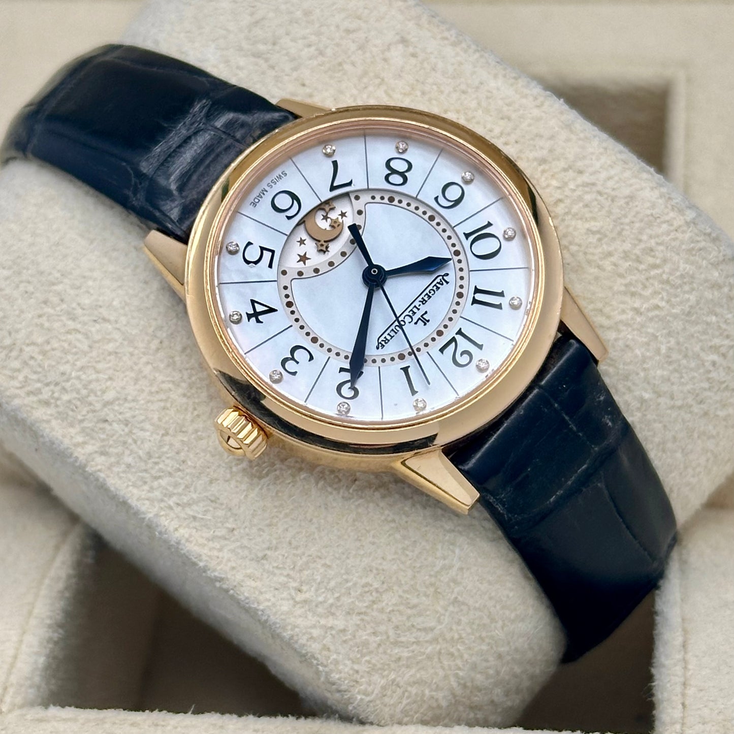 Rendez-Vous 18K Rose Gold Mother of Pearl Diamond Dial Ref Q3462491
