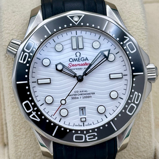 Seamaster 300 White Ceramic Ref 210.32.42.20.04.001 2024