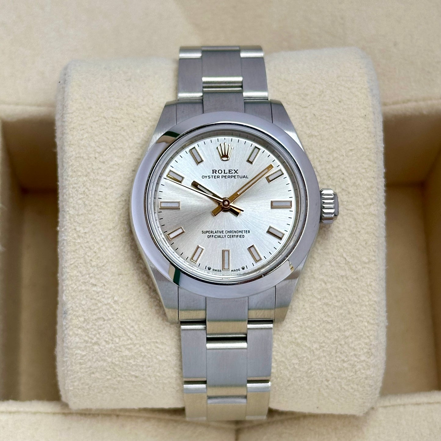 Oyster Perpetual Silver Dial 28 Ref 276200 2024