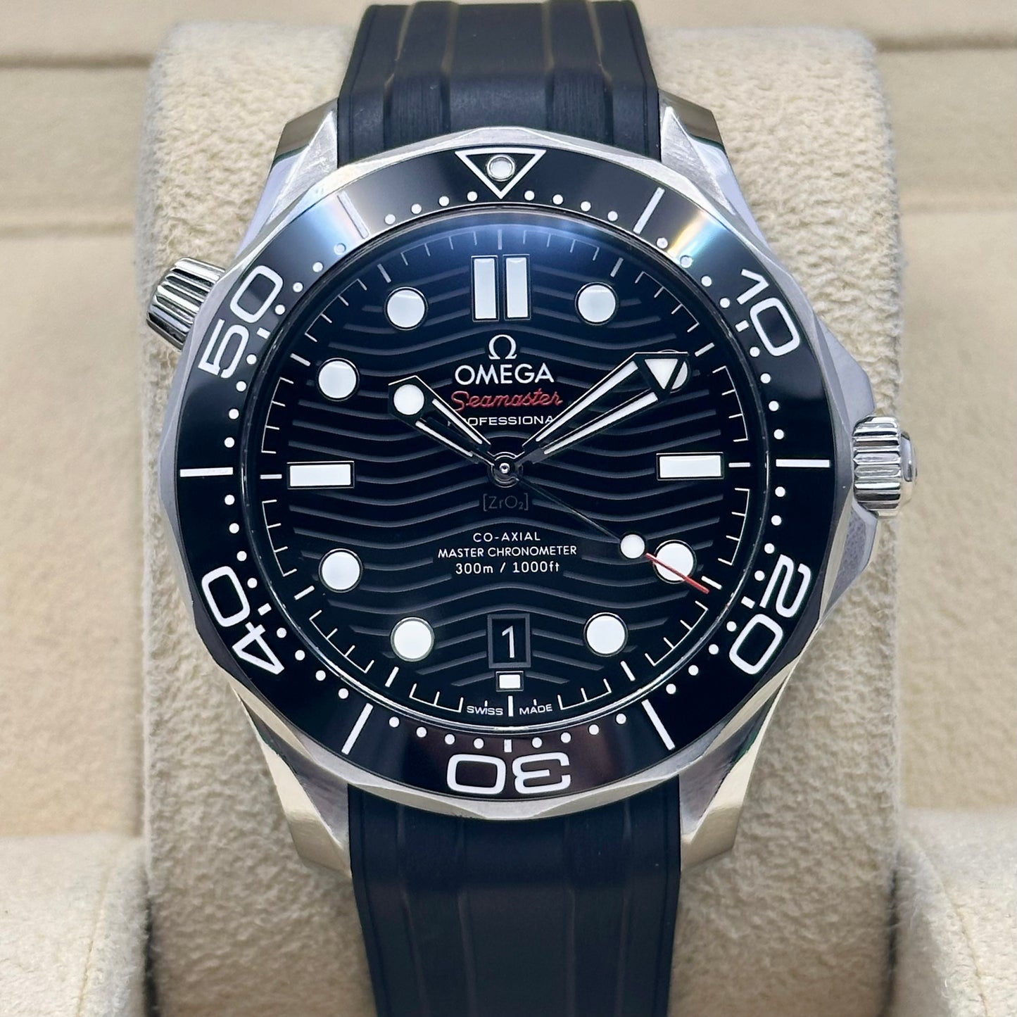 Seamaster 300 Black Ref 210.32.42.20.01.001 2023
