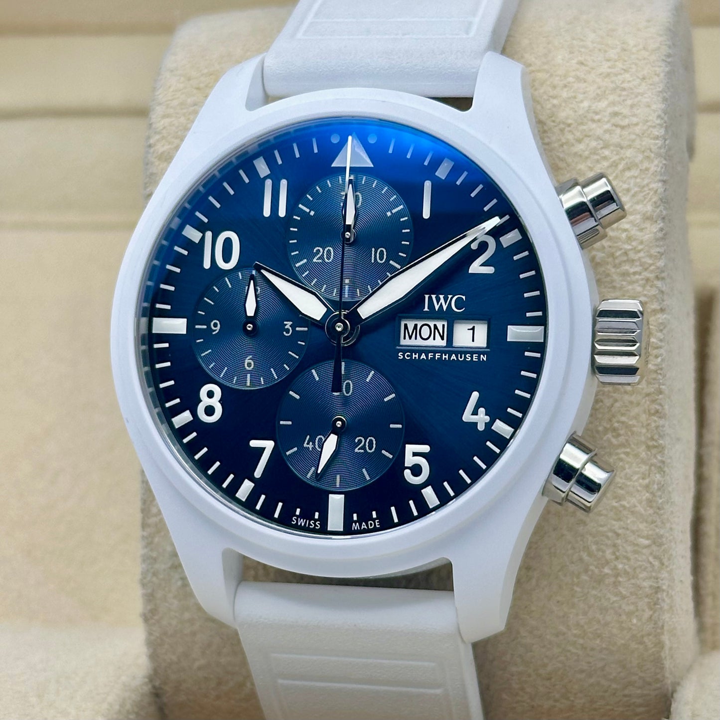 Pilot Chronograph Le Petit White Ceramic Blue Ref IW389410 2026