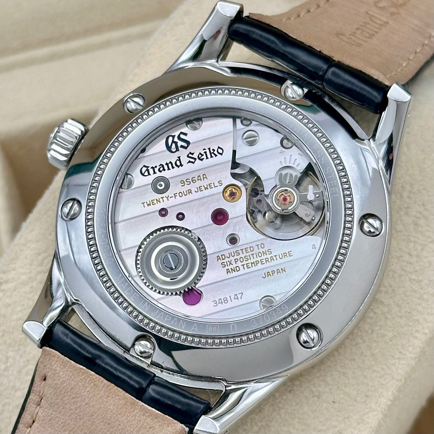 Elegance Collection Off-White Manual Winding Ref SBGW301G