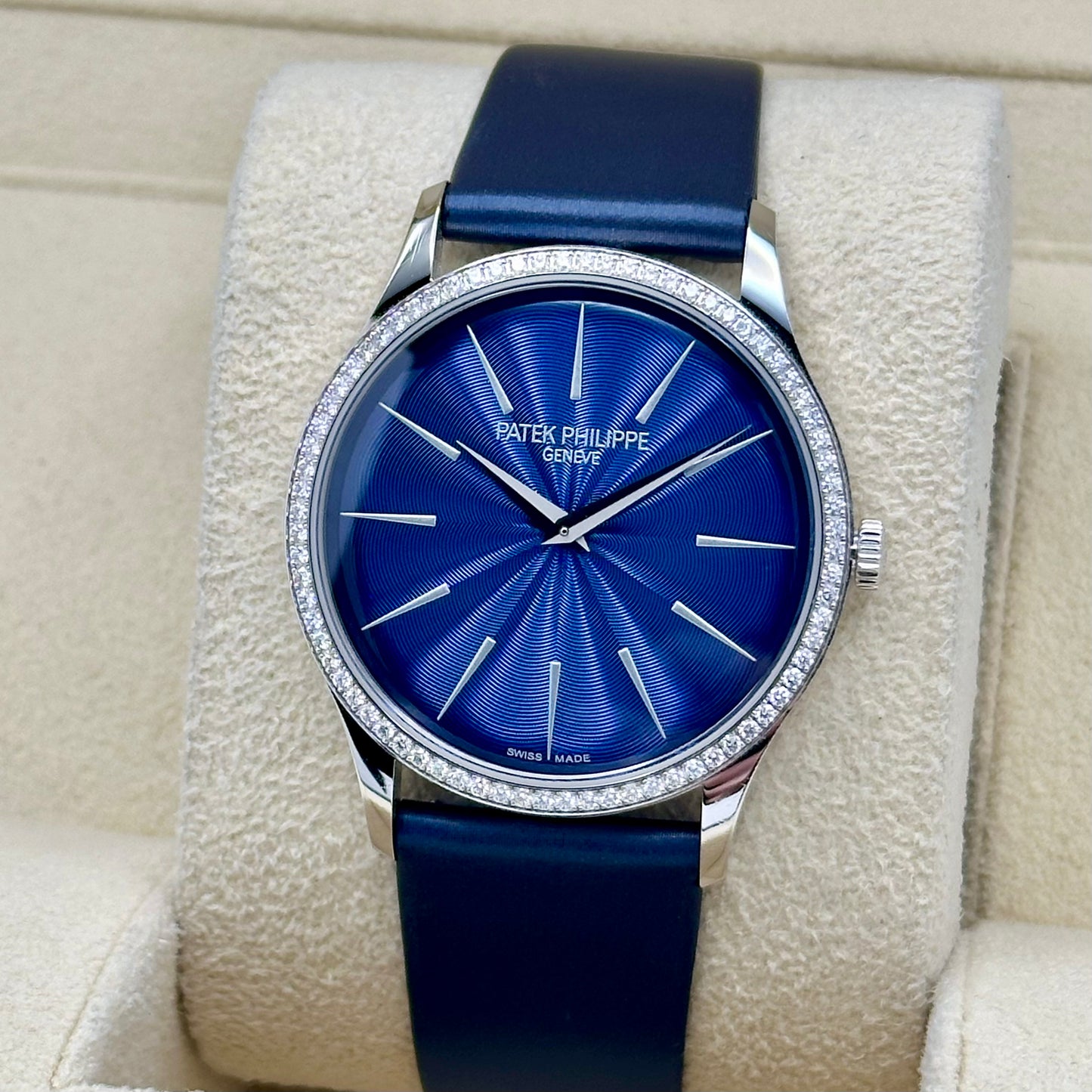 Calatrava Joaillerie 18K White Gold Diamond Bezel 4997/200G-001 2023