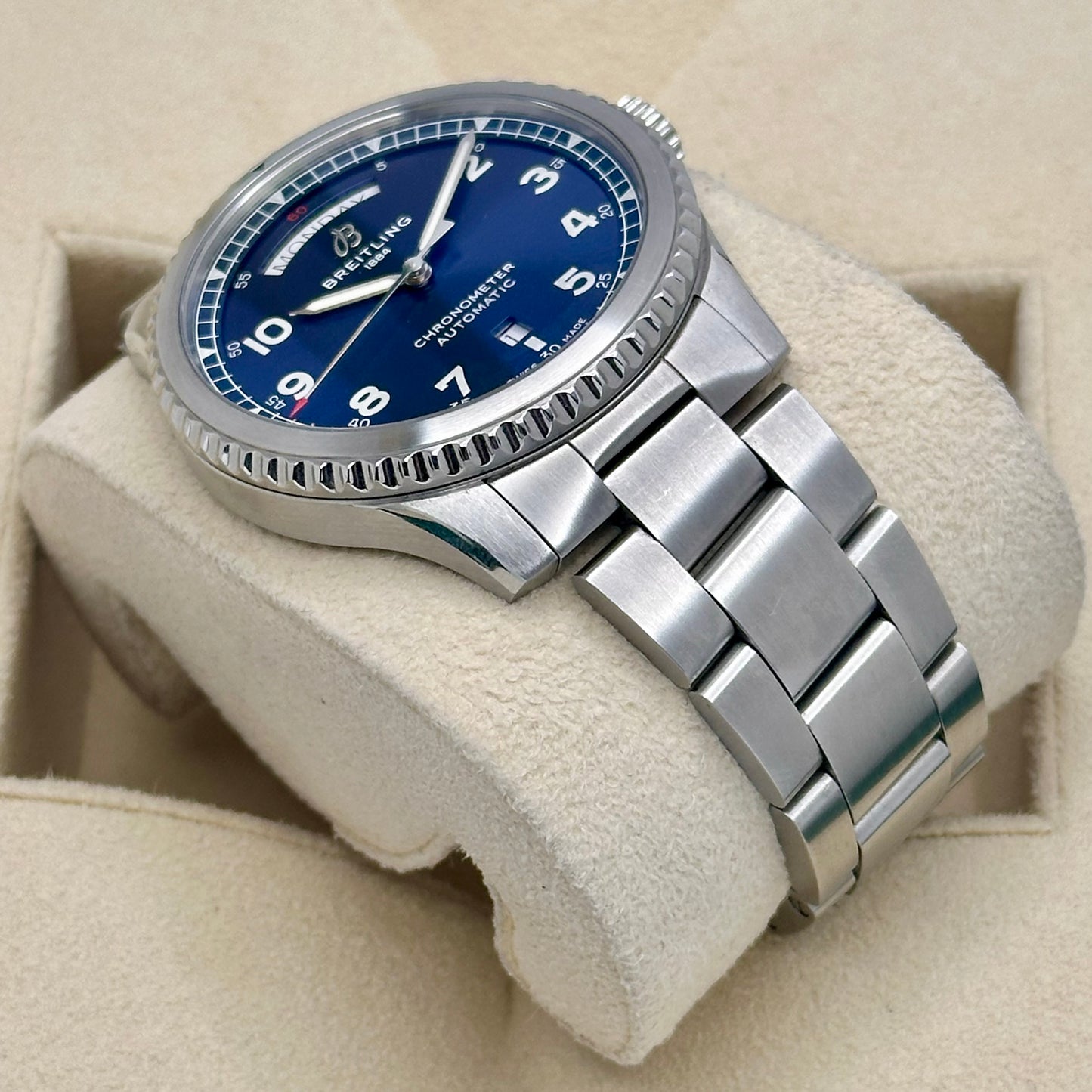 Navitimer 8 Day Date Ref A45330101C1A1 Blue 2020
