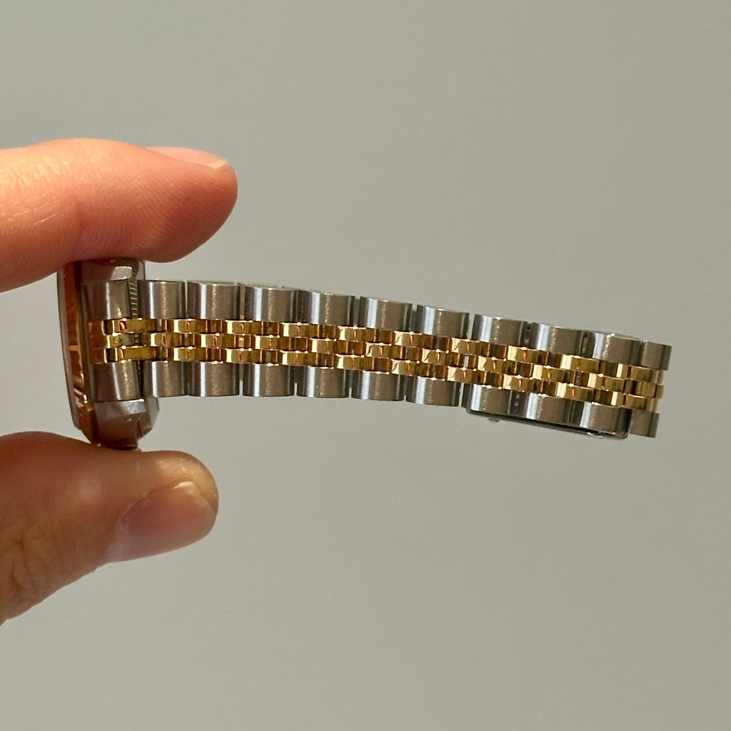 Oyster Perpetual 26 Champagne Diamond Dial 18K Yellow Gold Ref 67193 1991